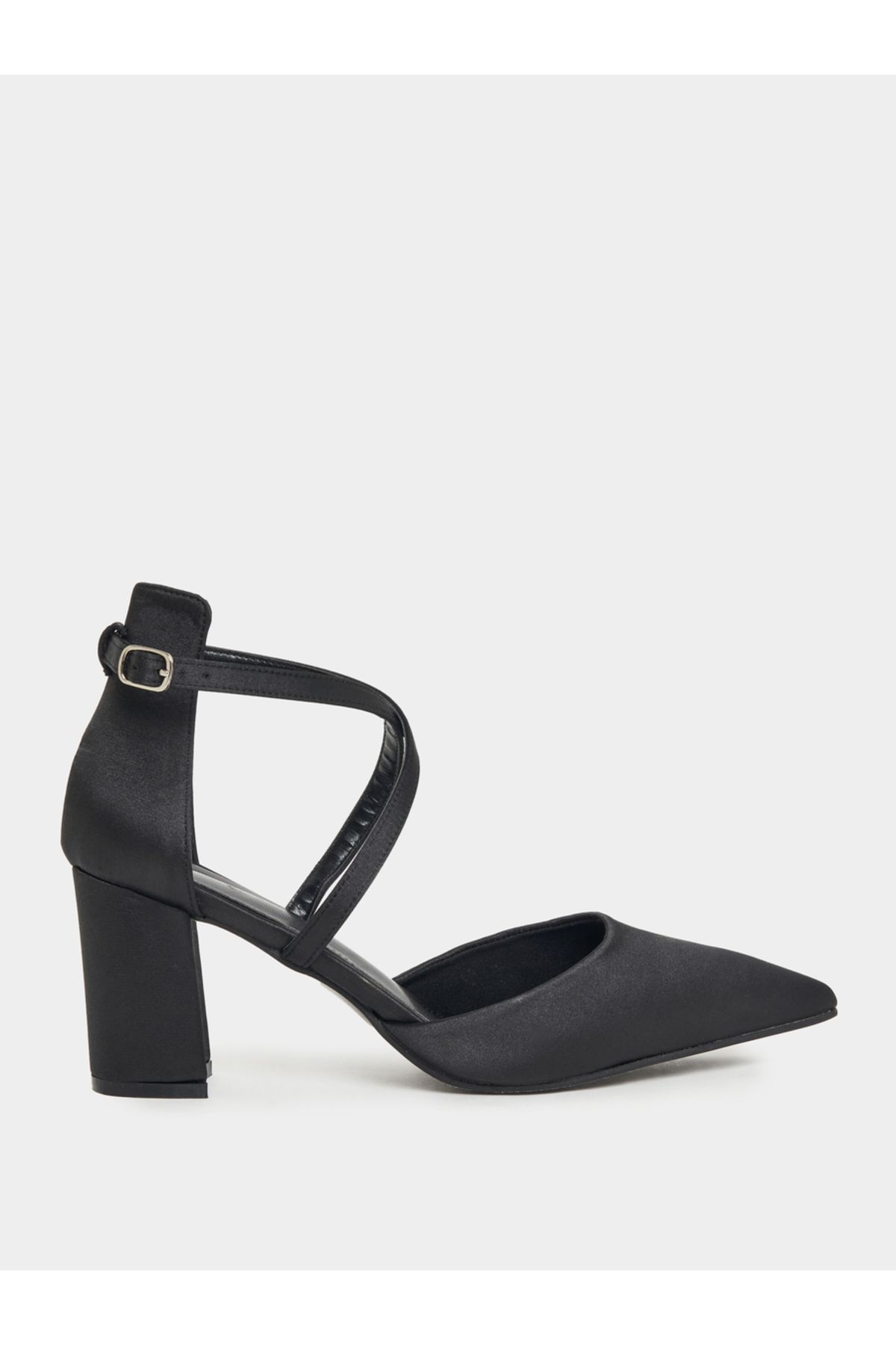Styli-Criss Cross Pointed Toe Block Heel Pumps 2