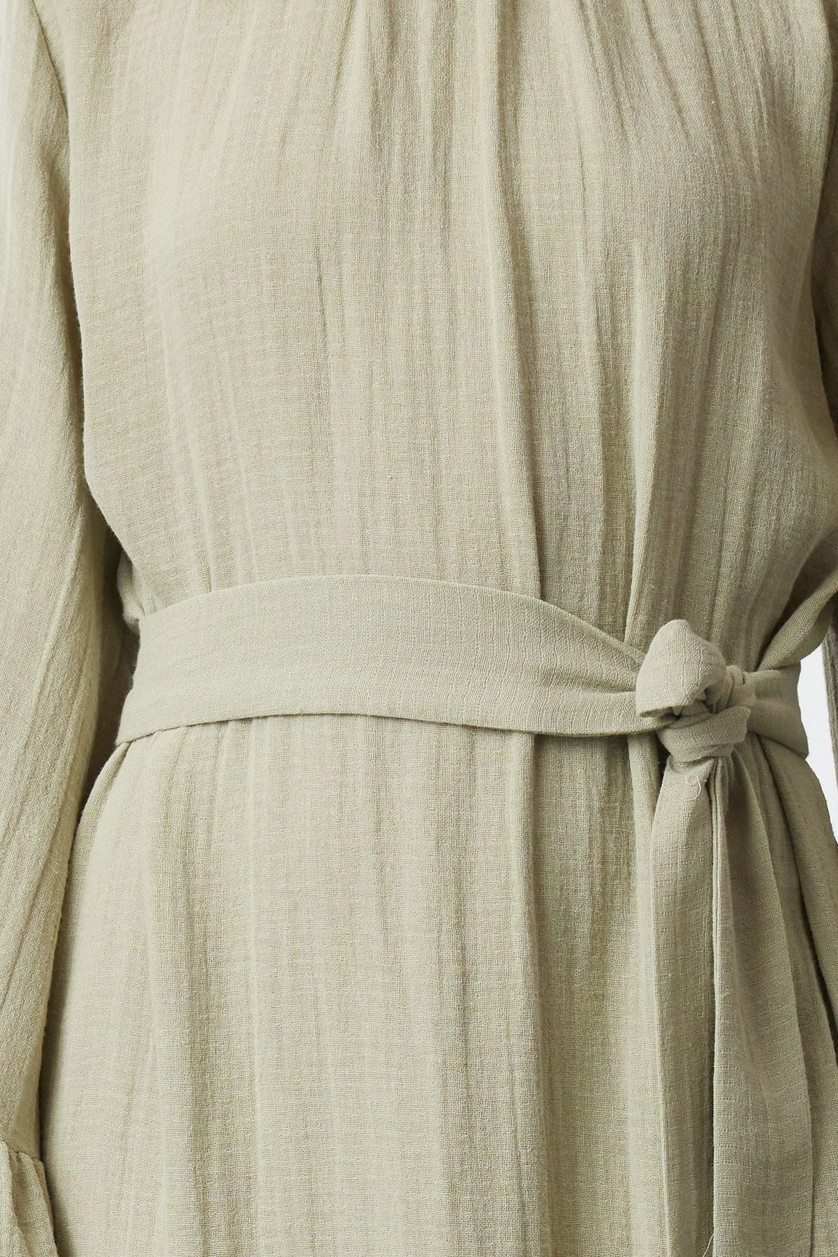 Trendyol Modest-Mintgrünes Musselinkleid mit Rüschenrock - TCTSS24EB00255 3