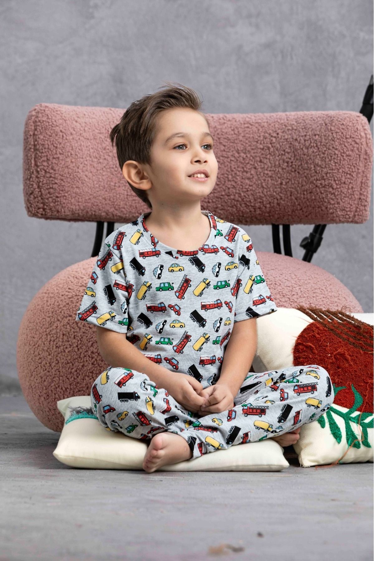 Sude HOMEWEAR Пижамный комплект с короткими рукавами и рисунком машин для мальчика kid74