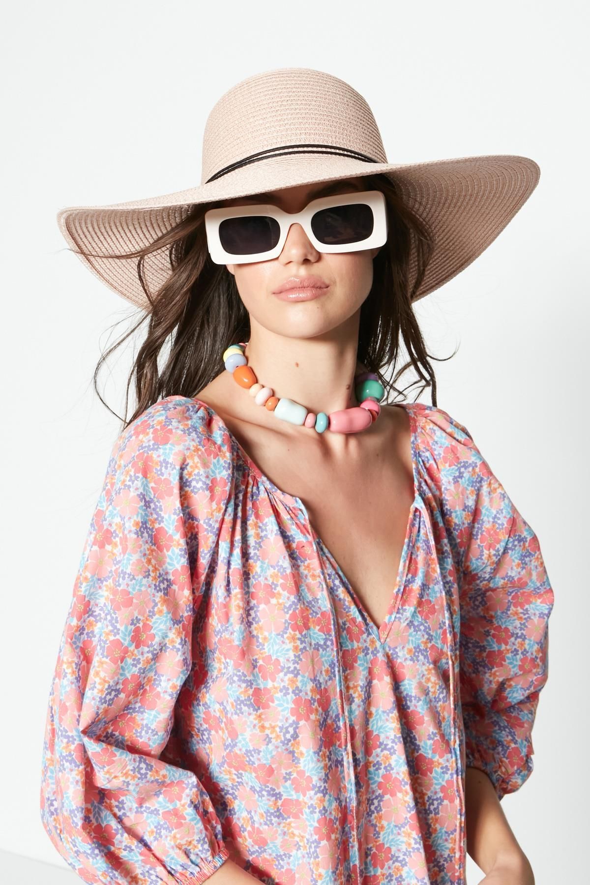 complete the look image
