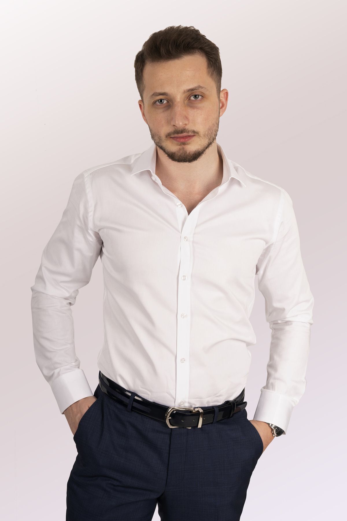 https://cdn.dsmcdn.com/ty1365/product/media/images/prod/QC/20240614/12/47b8f423-802e-3b4b-a955-9419c0c0f00e/1_org_zoom.jpg
