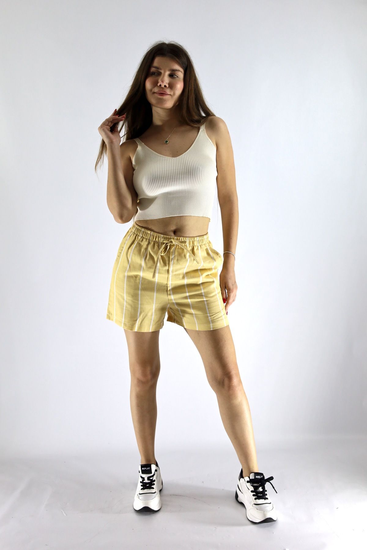 complete the look image