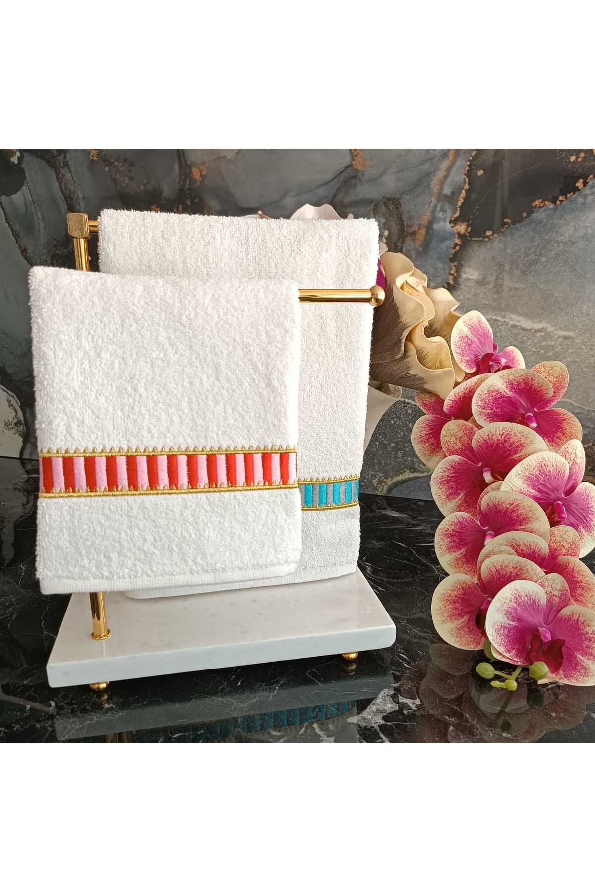 PİP STUDİO DESENLİ KIRMIZI VE MAVİ NAKIŞ DETAYLI MUTFAK VE BANYO HAVLUSU 2 ADET