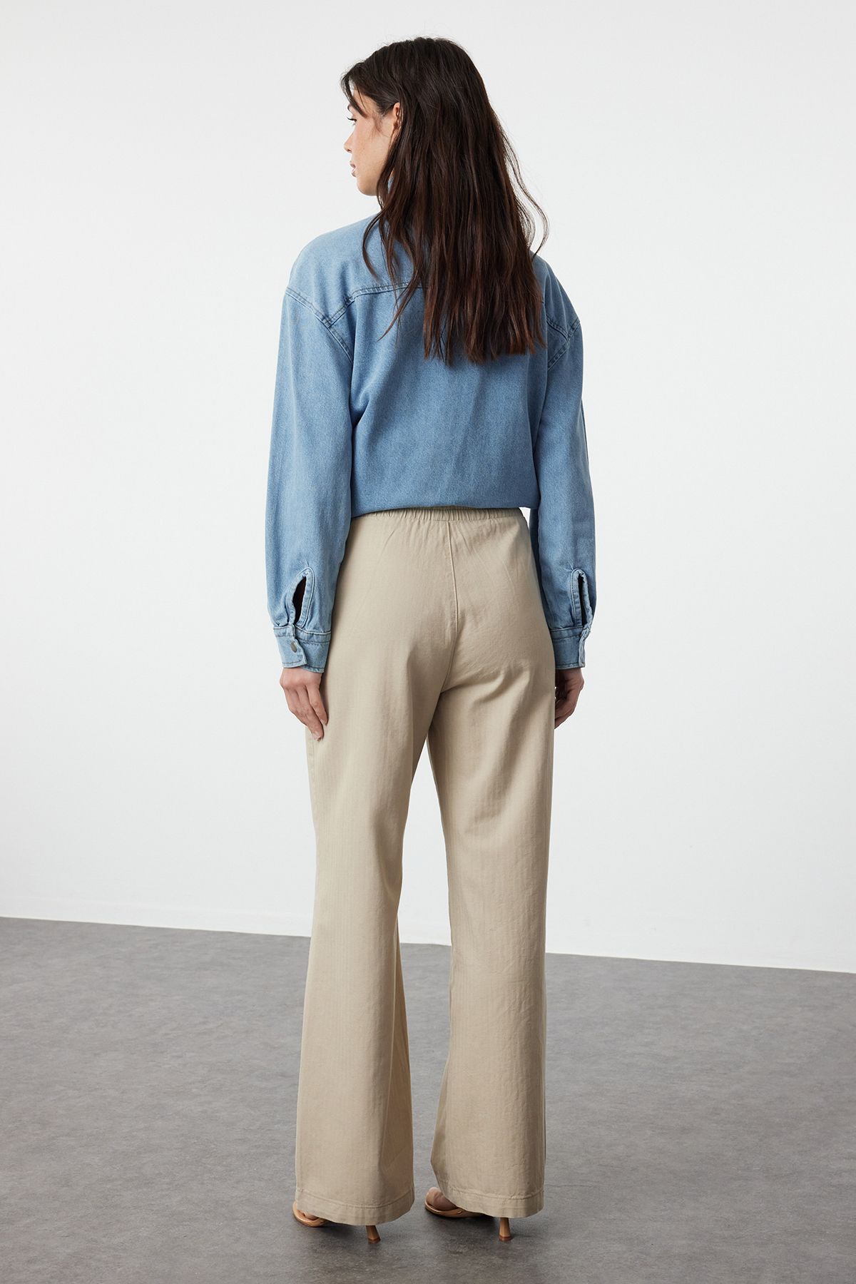 Trendyol Collection-Pantaloni largi din nurcă cu talie înaltă - TWOAW25JE00031 3