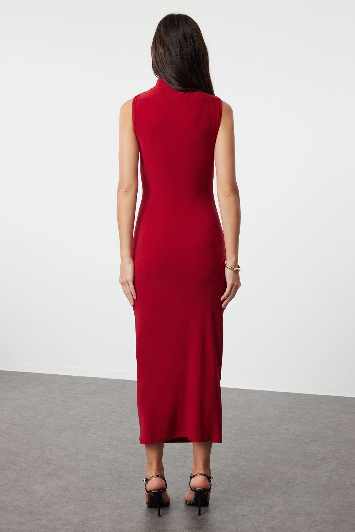 Trendyol Collection-Rochie elastică roșie maxi bodycon - mânecă zero, drapată, plisată - TWOSS24EL00101 5