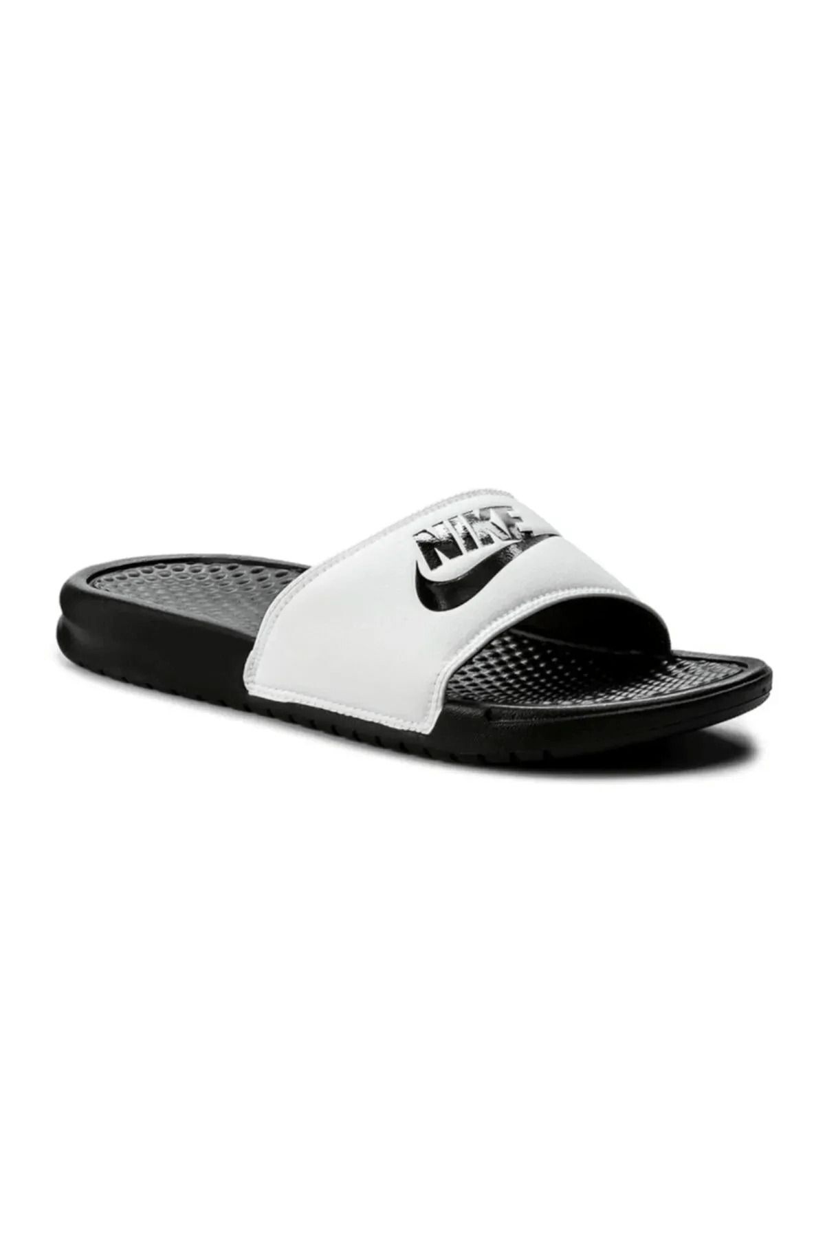 Nike benassi black and white hotsell