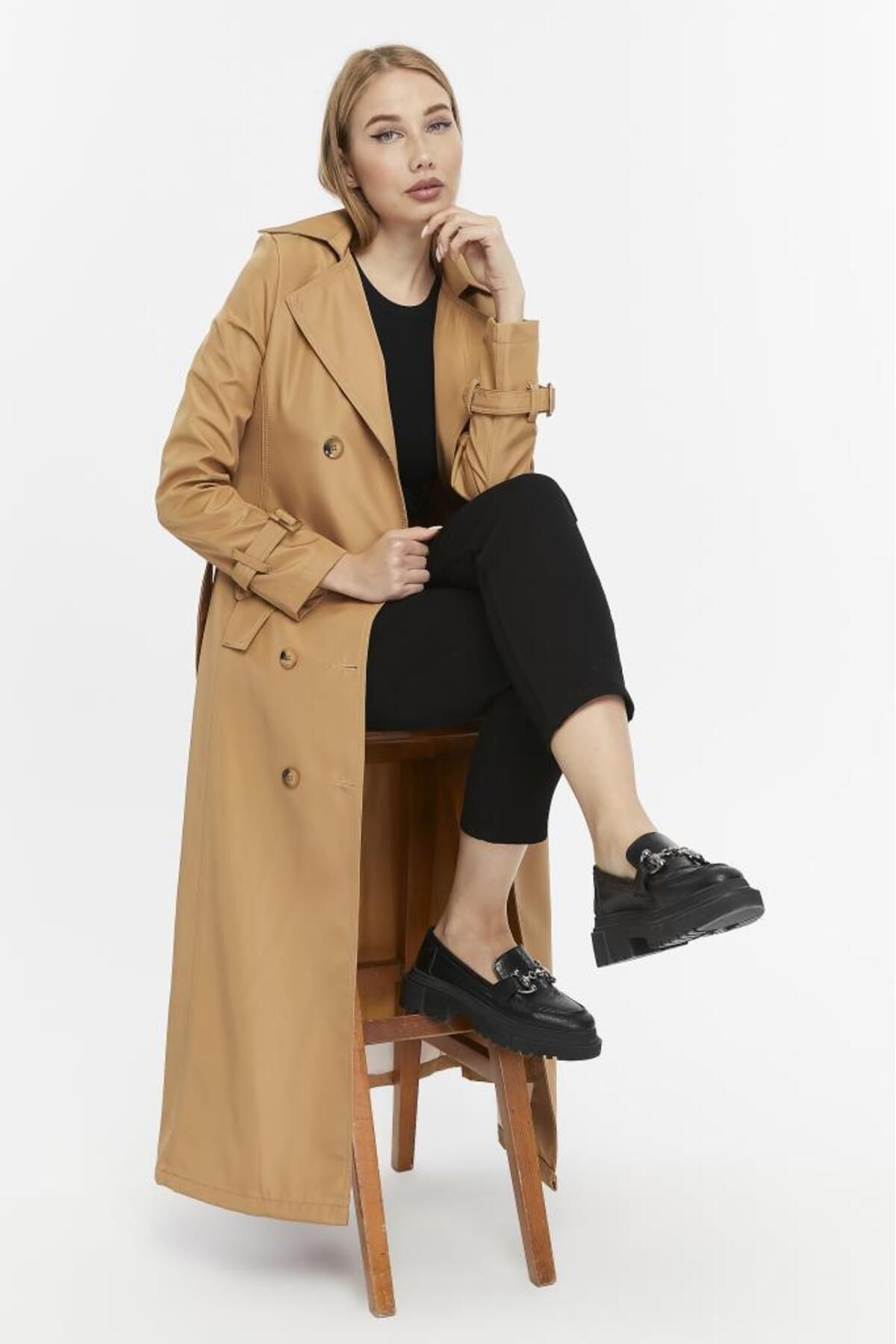 complete the look image