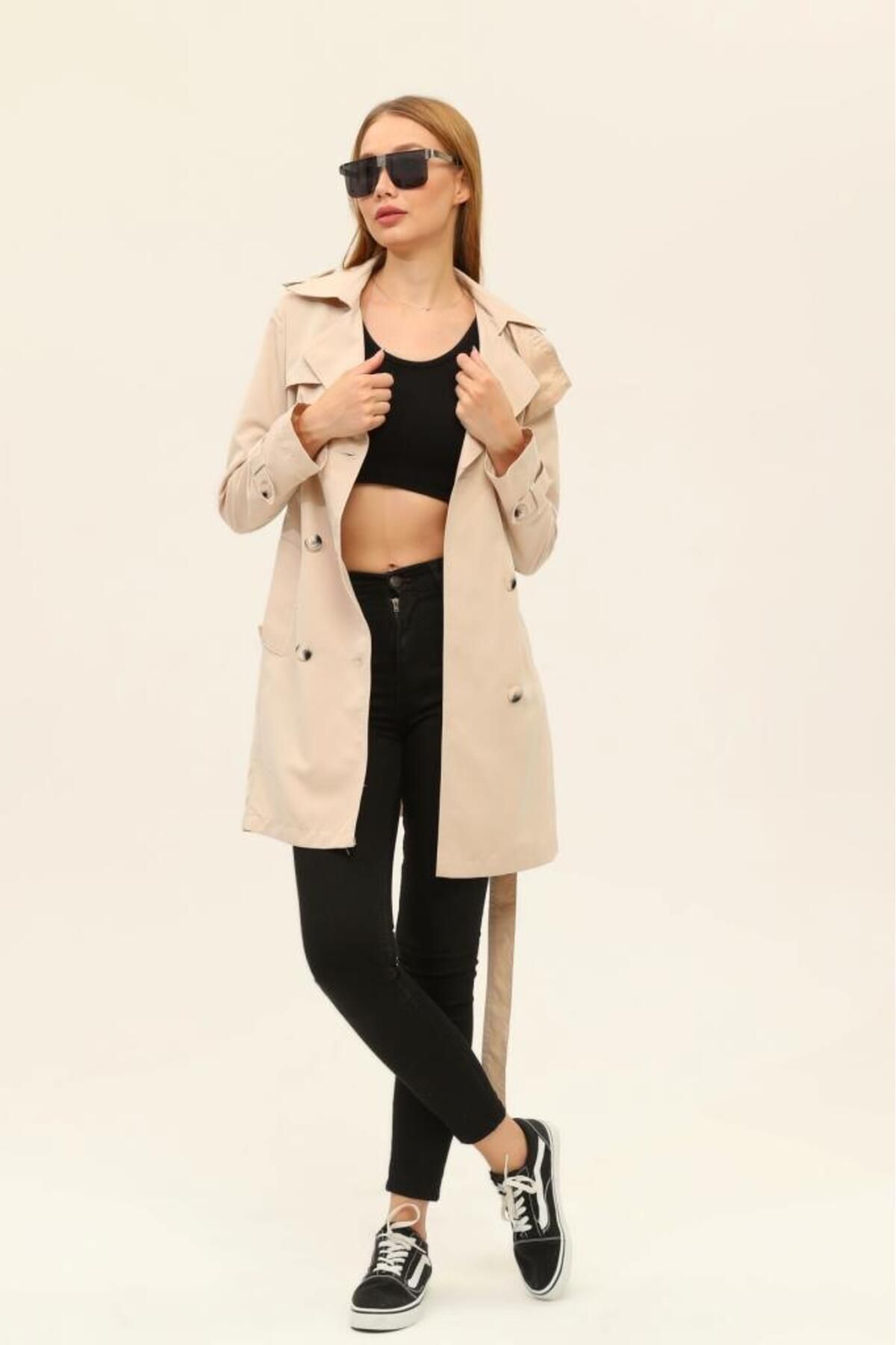 complete the look image