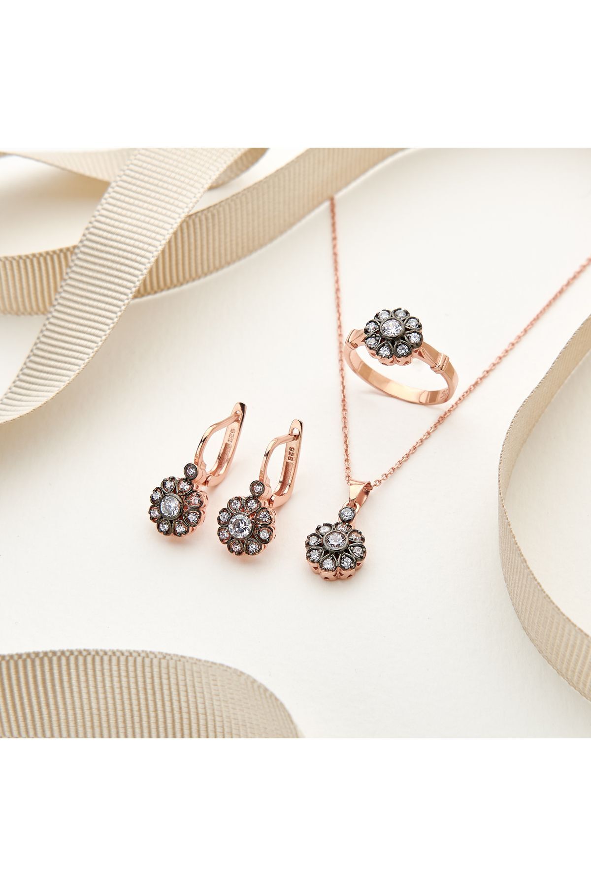 Siset Gümüş 925 Ayar Rose Kaplama Elmas Montür Papatya Gümüş Set