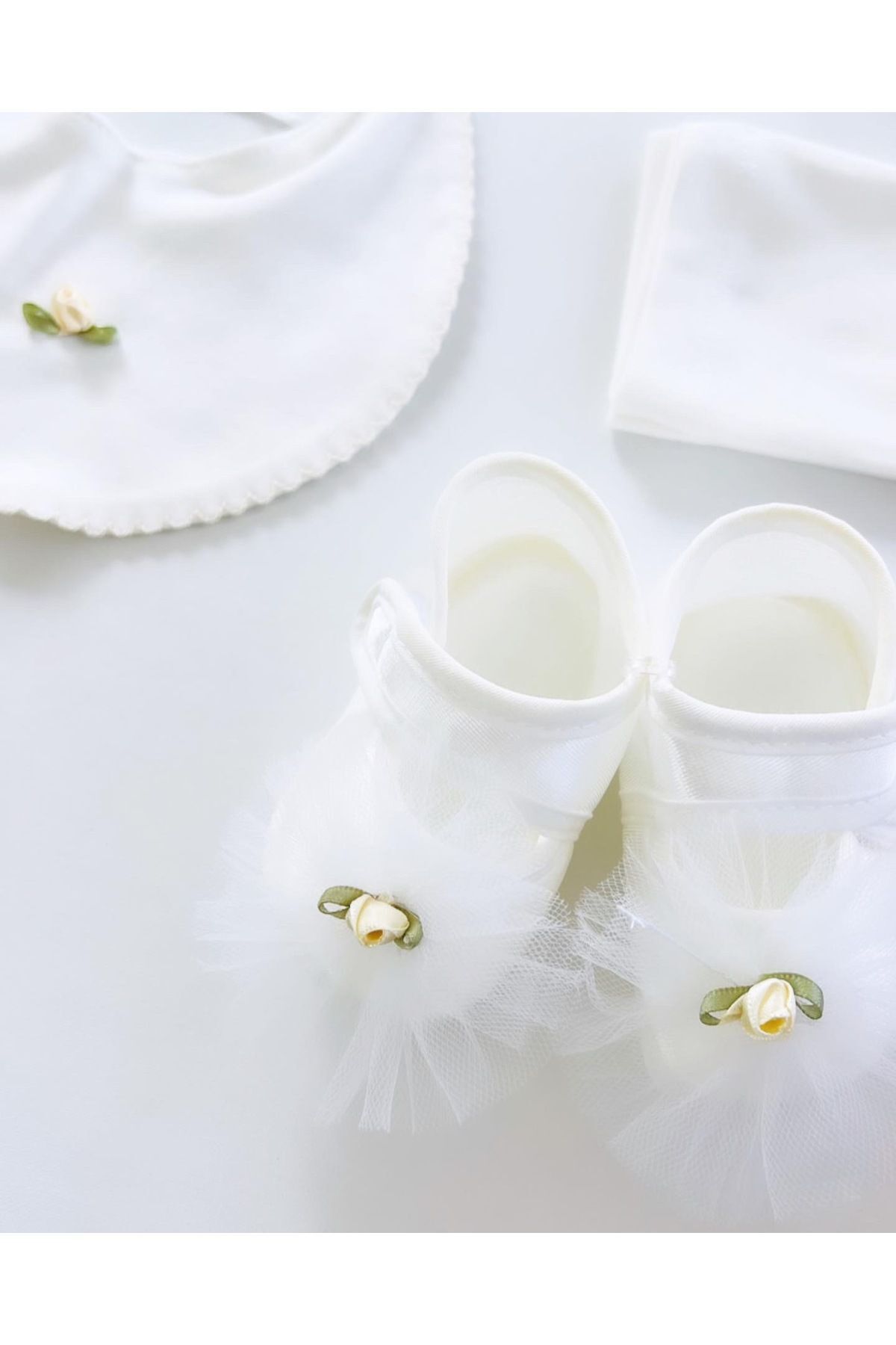 Mert Baby Sıralı Çiçekli 10'lu Organik Hastane Çıkış Seti %100 Pamuk Yenidoğan Kız Bebek fotoğrafı 3 (önizleme)