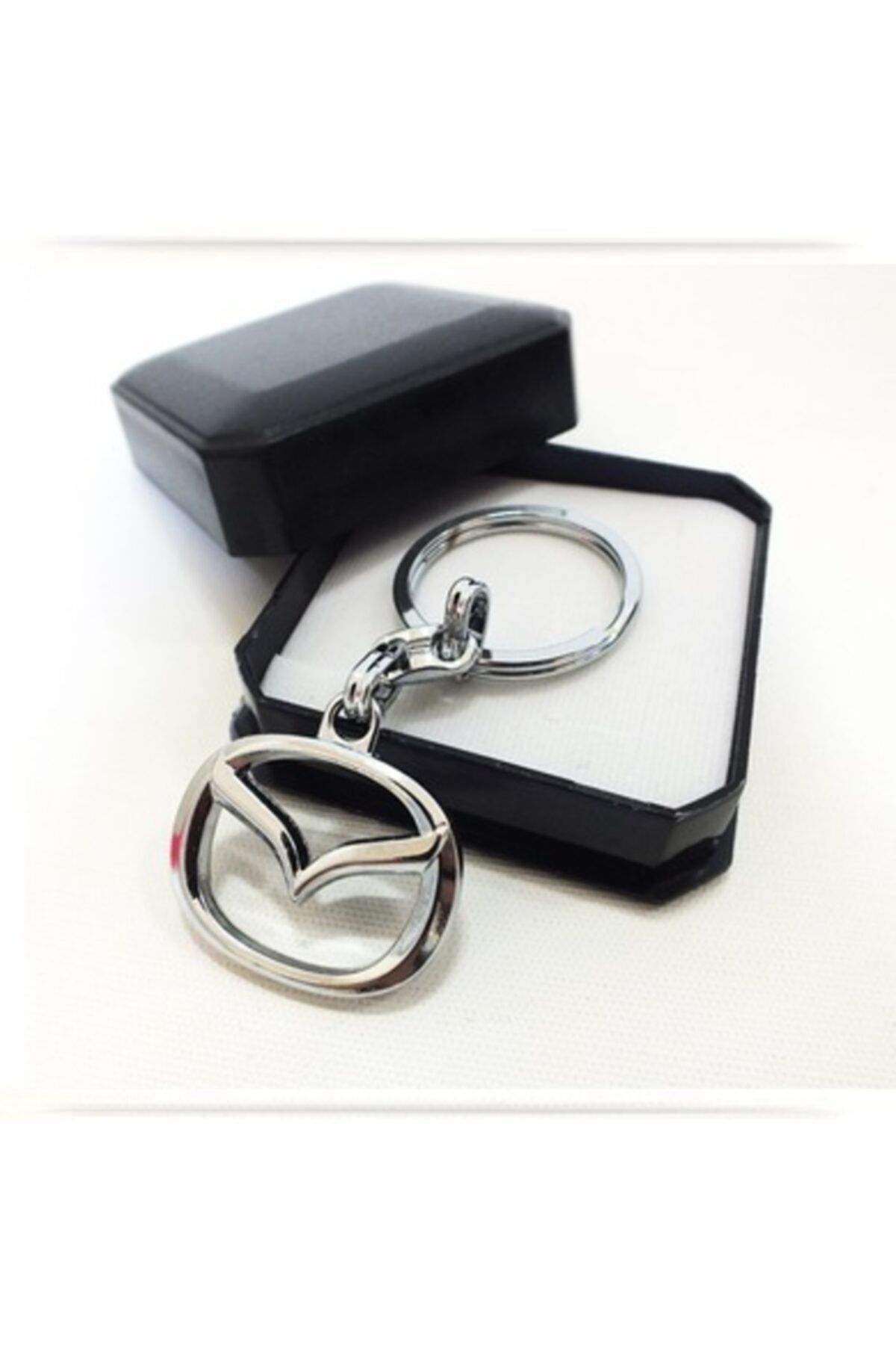 Autocet Mazda 3d Metal Anahtarlık