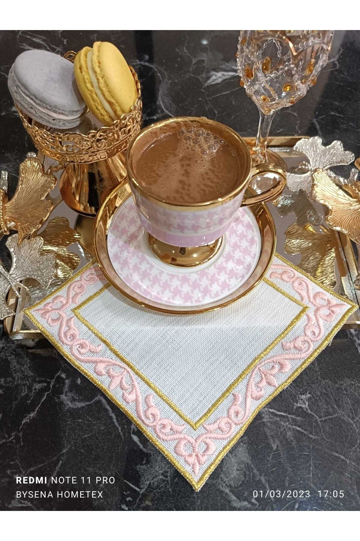 Hüma Şah Modeli 4 Adet Kokteyl Peçetesi, Kahve Yanı Peçete Kırmızı, Mor, Turuncu Ve Pembe Renkli
