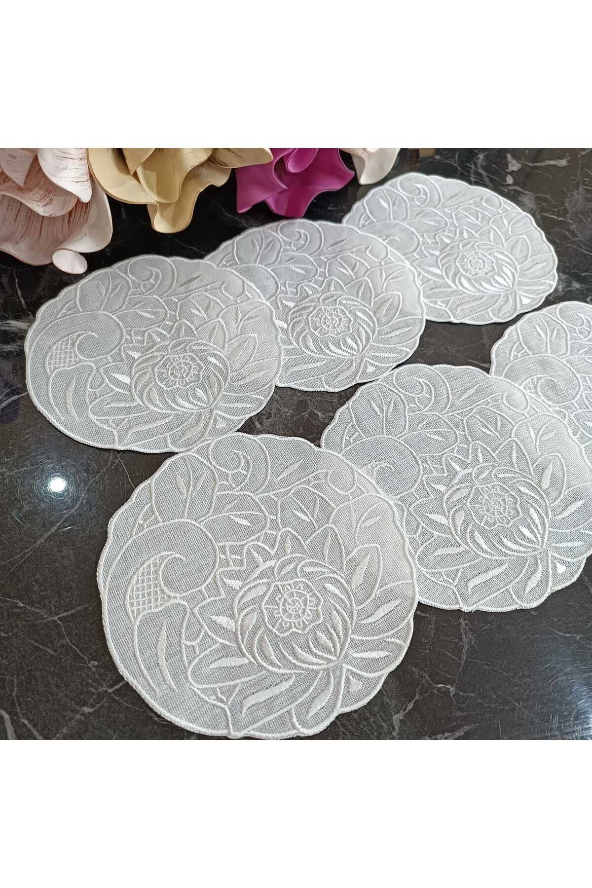 beyaz iş desenli nilüfer model ekru renkli kokteyl peçetesi ,kahve yanı peçetesi, napkin 6 adet