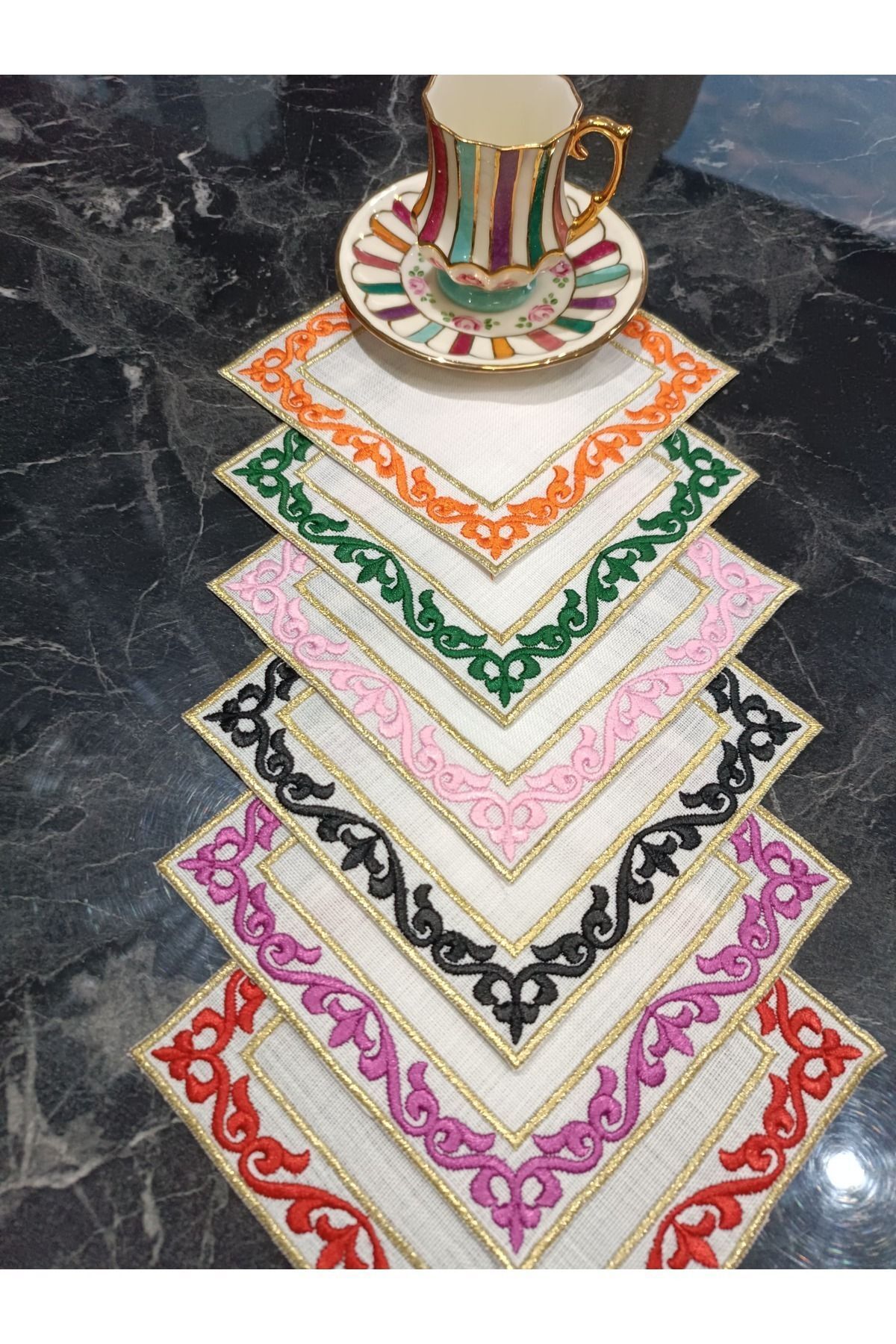 Hüma Şah Modeli 6 Adet Kokteyl Kahve Yanı peçetesi Kırmızı, Mor, Turuncu, Pembe Yeşil, siyah Renk