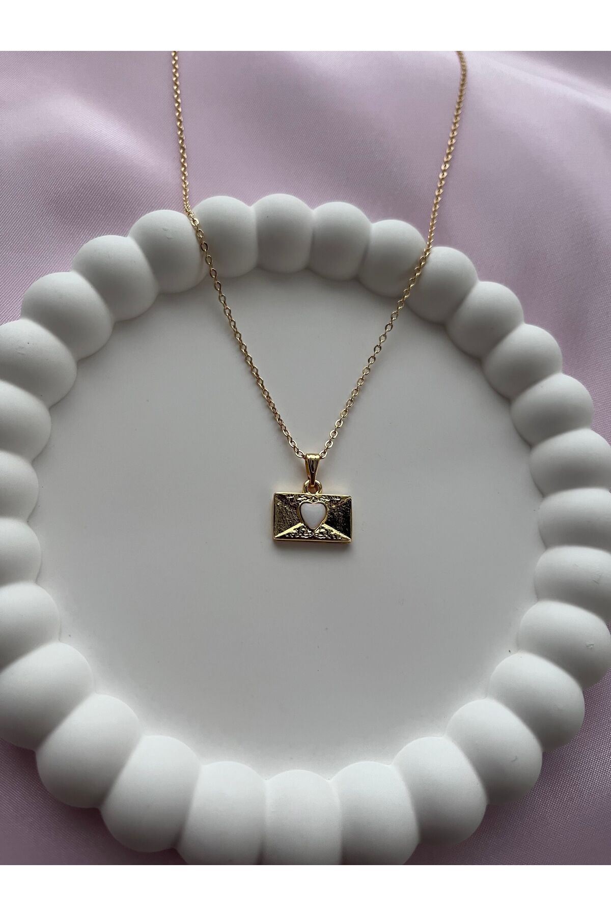 Alexis Carrel-Women's - Minimal Design Gold Letter Necklace 3