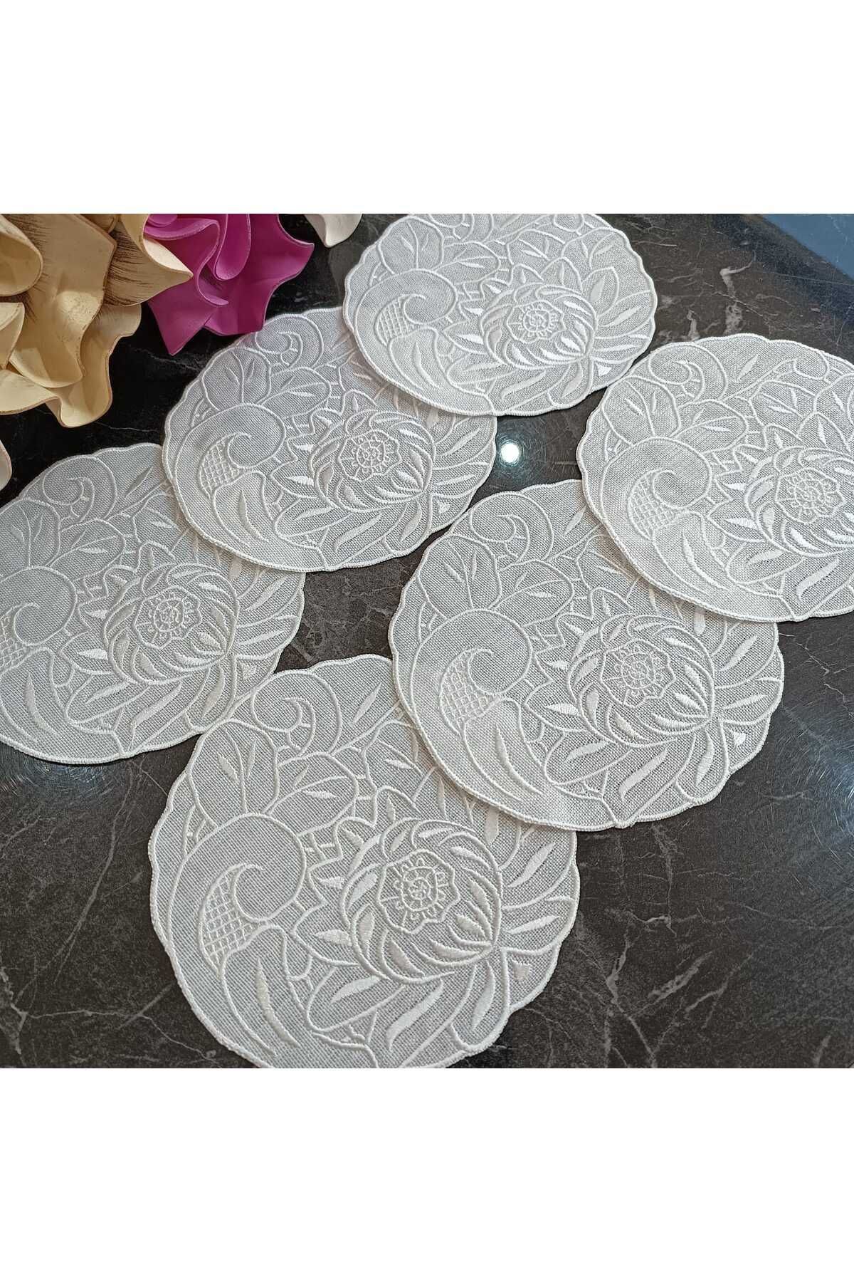 beyaz iş desenli nilüfer model ekru renkli kokteyl peçetesi ,kahve yanı peçetesi, napkin 6 adet