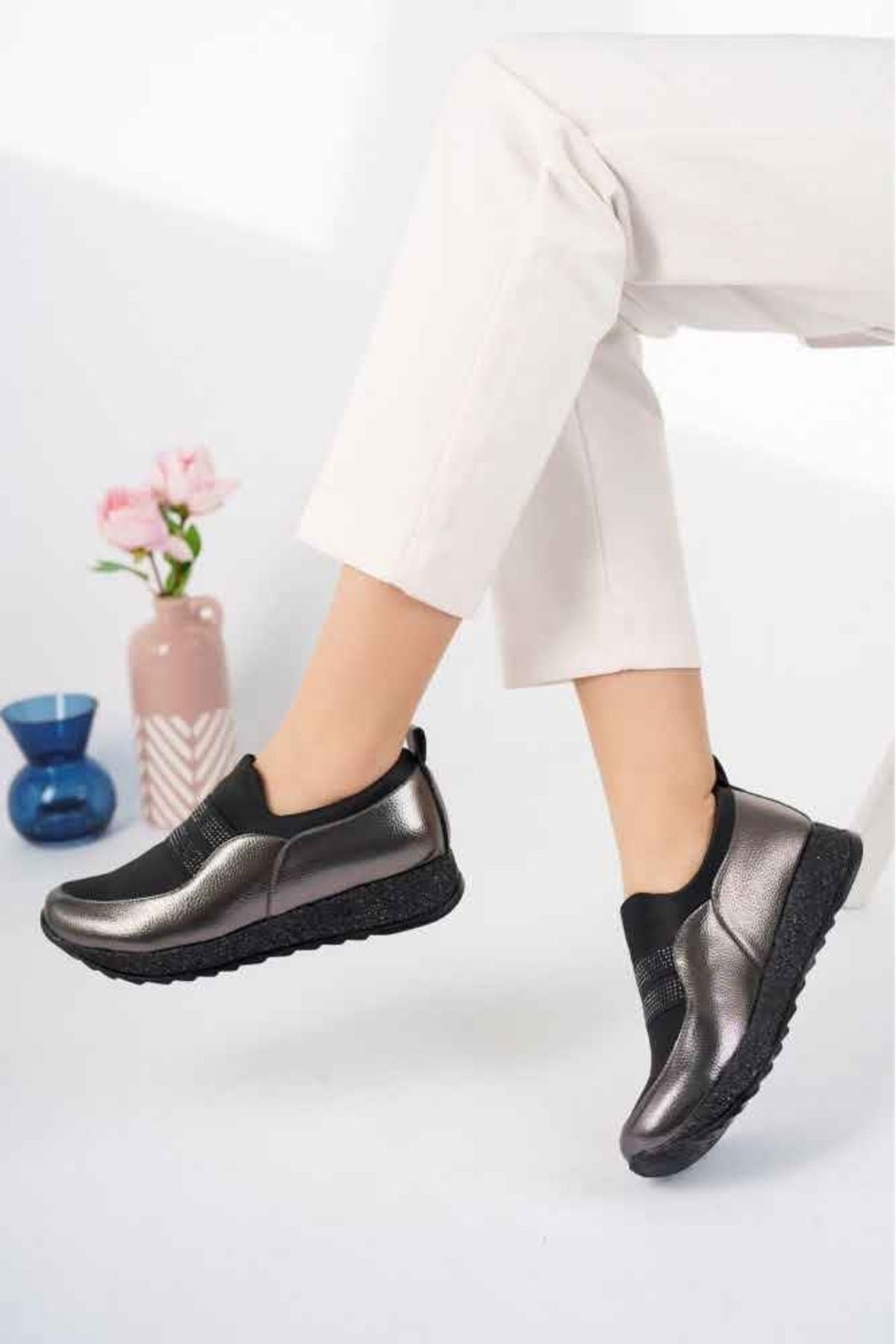 https://cdn.dsmcdn.com/ty1372/product/media/images/prod/QC/20240620/04/df3e28bb-e353-34fb-a17b-c32308b99474/1_org_zoom.jpg