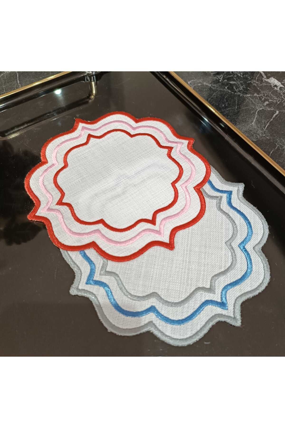 kırmızı ve gri renk detaylı kokteyl peçetesi ve kahve yanı sunum peçetesi 2 adet
