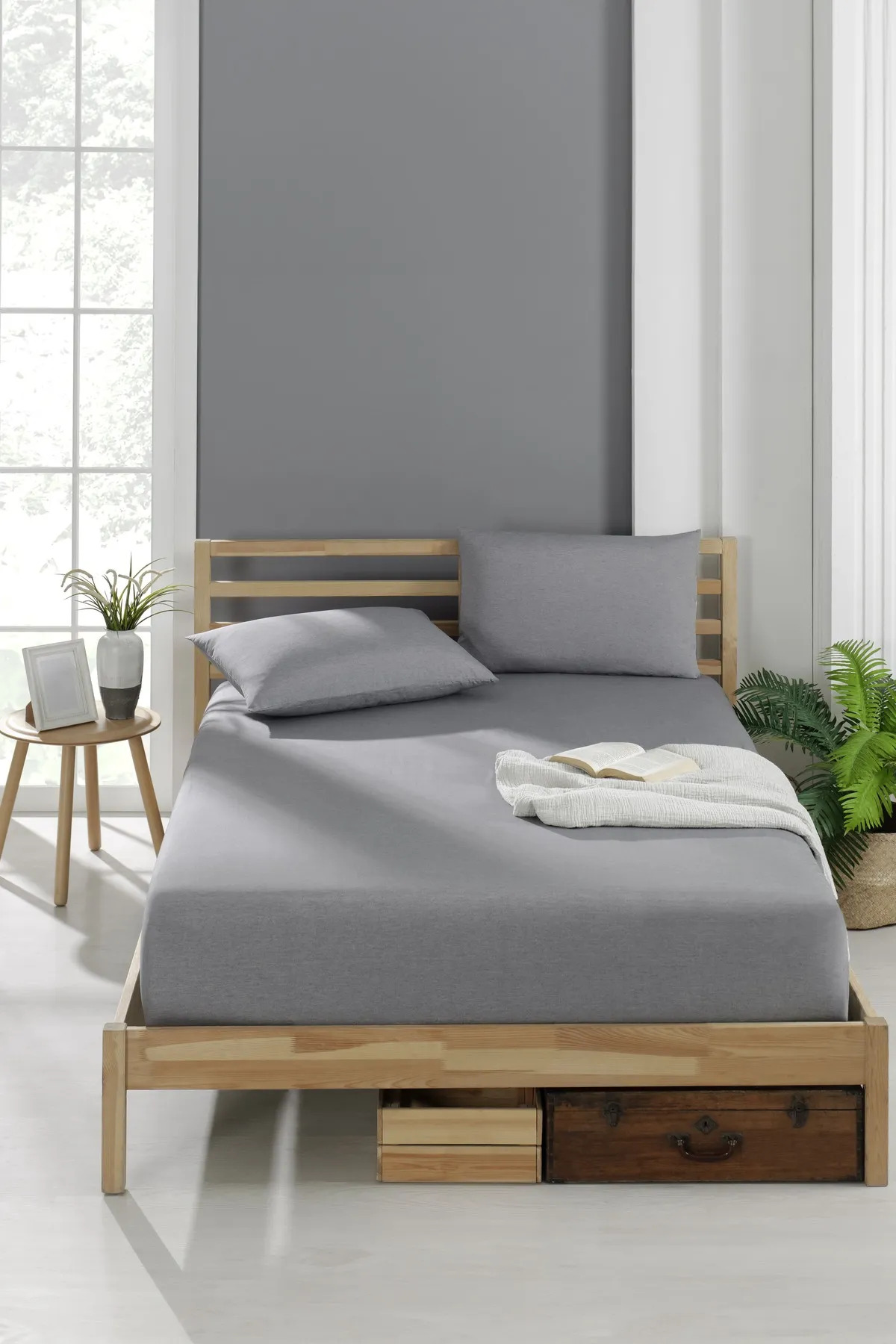 Cotton Ranforce Fabric Fitted Padded Bed Sheet Set (All Sizes)