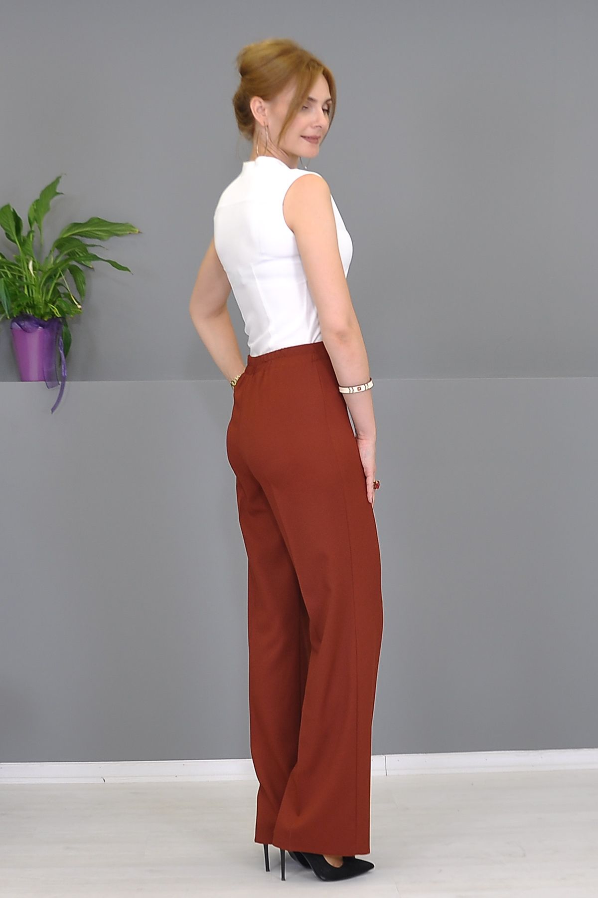 ÖNDER ÖZSOY-Pantaloni largi de culoare cărămidă 5