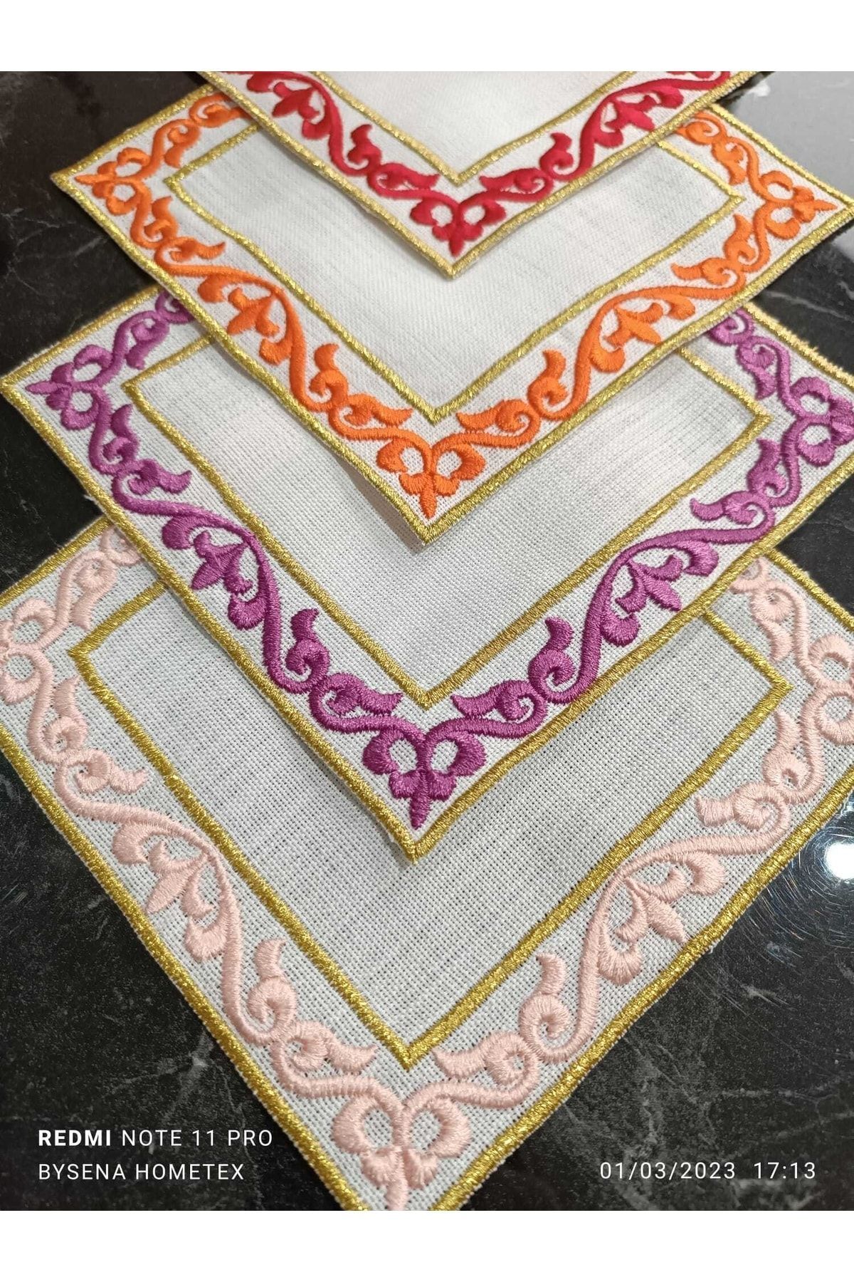 Hüma Şah Modeli 4 Adet Kokteyl Peçetesi, Kahve Yanı Peçete Kırmızı, Mor, Turuncu Ve Pembe Renkli