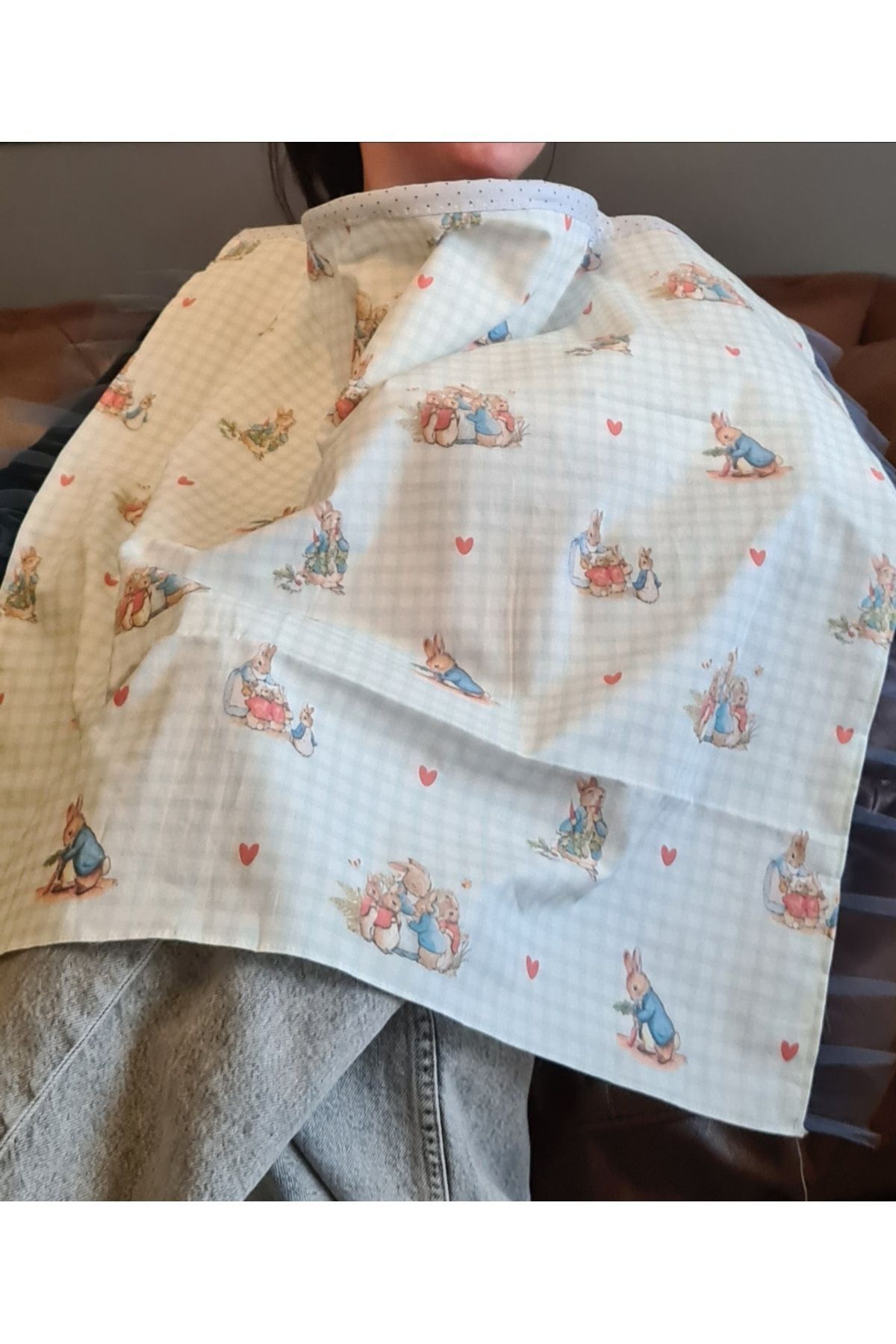 Leylace Mavi Peter Rabbit desenli pamuk poplin, balenli bebek emzirme önlüğü, örtüsü 3 fotoğrafı 5 (önizleme)