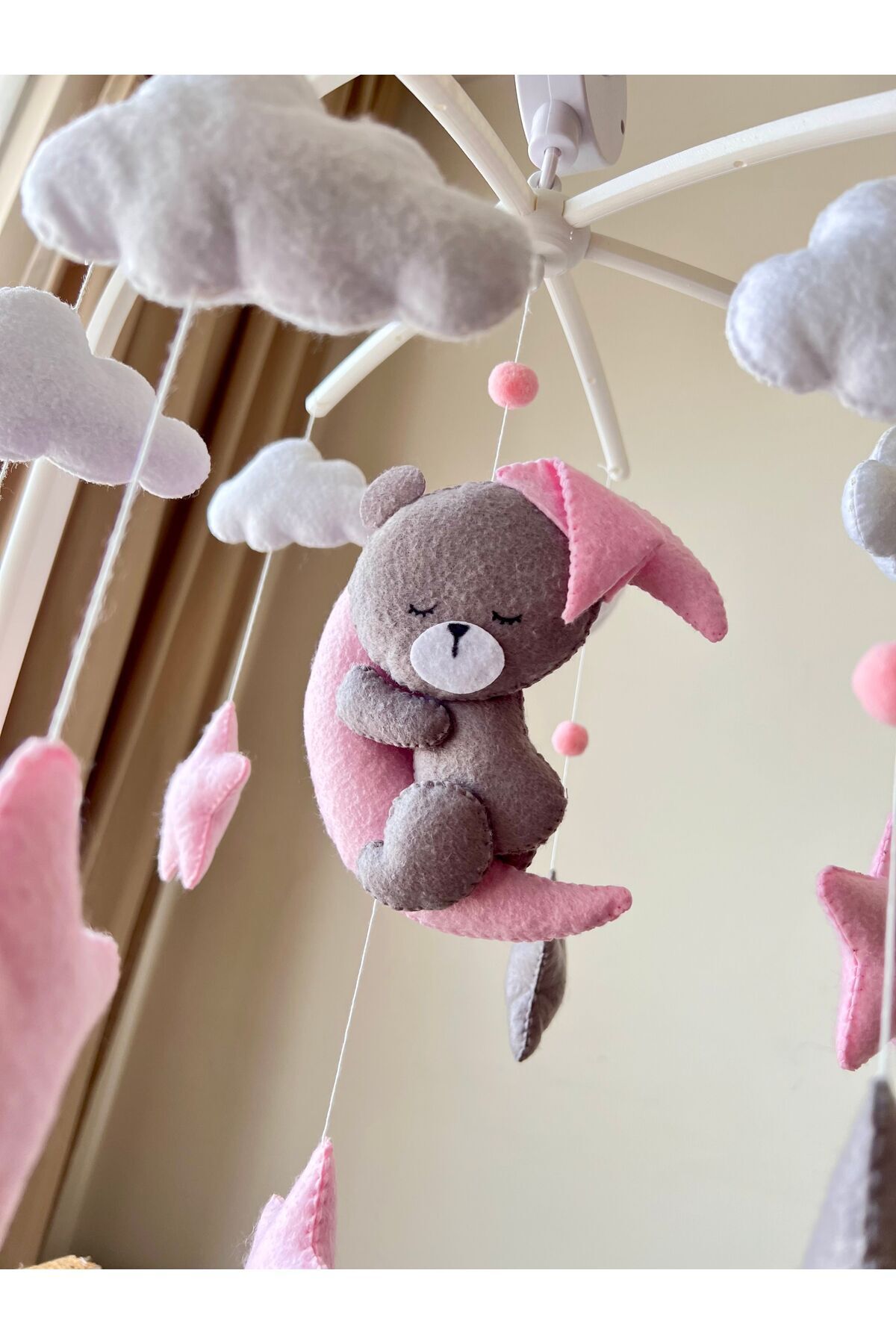 SefDen Lazer Kesim Atölyesi Pembe gri ayıcık figürlü kız bebek beşik dönencesi müzikli ve aparatlı fotoğrafı 3 (önizleme)