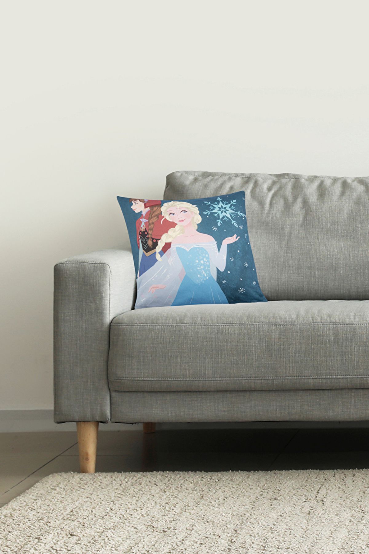 Декоративная подушка Özdilek Frozen Smile Disney License 40x40 см PR-EVTEKSTILI-59031301327