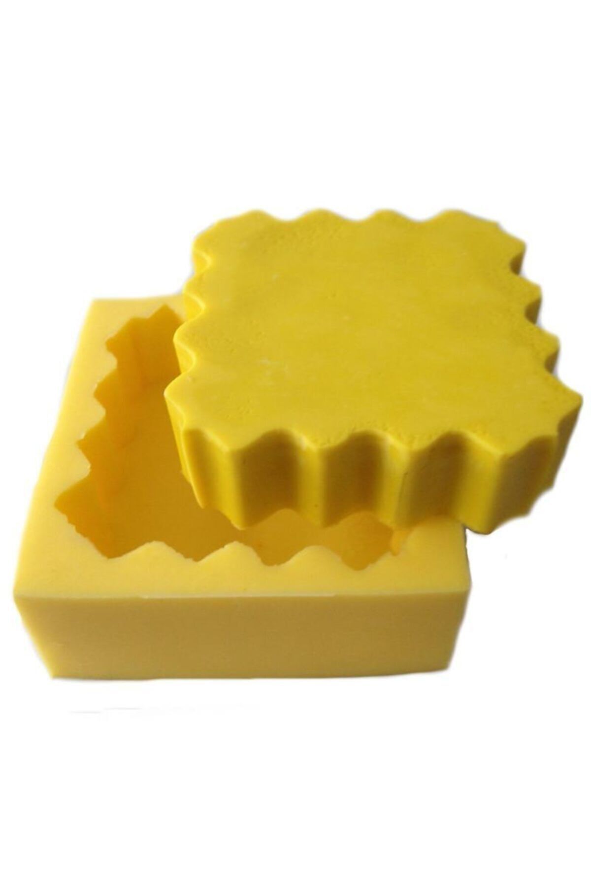 Partivitrini Tırtıklı Kare Silikon Mum Kalıbı 6x6x1.5 Cm