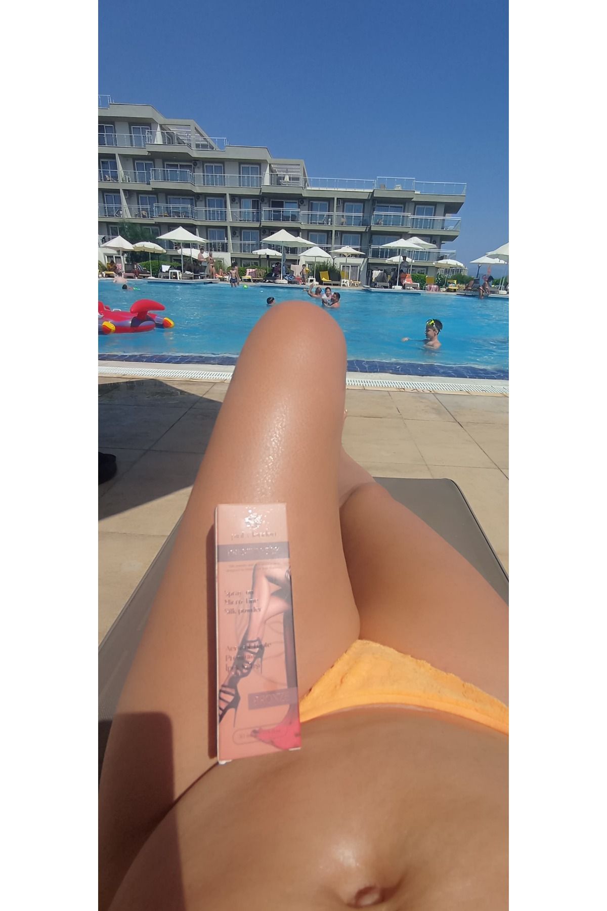 فونداسیون اسپری پا Pinky London رنگ Natural 56.7 میل - پوشش طبیعی و ضدآب Pinky London