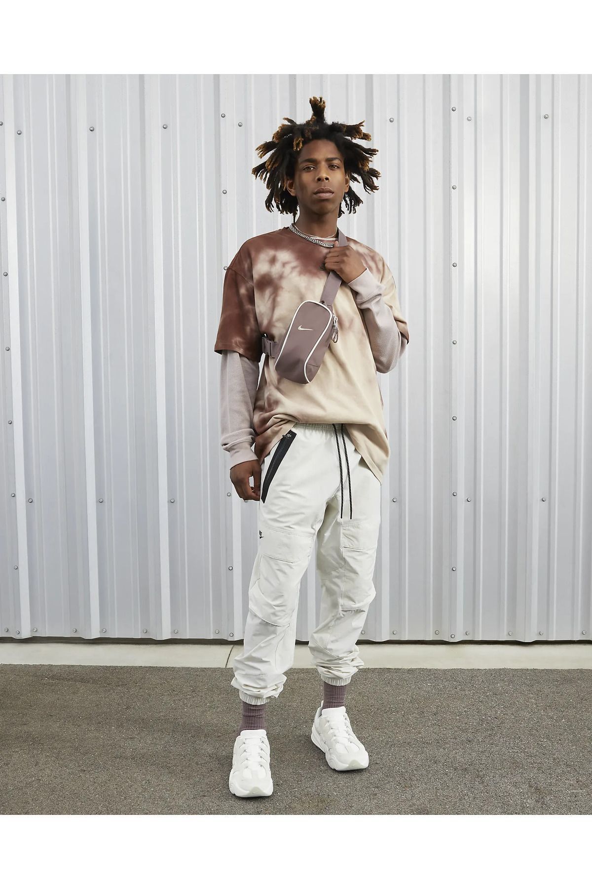 complete the look image