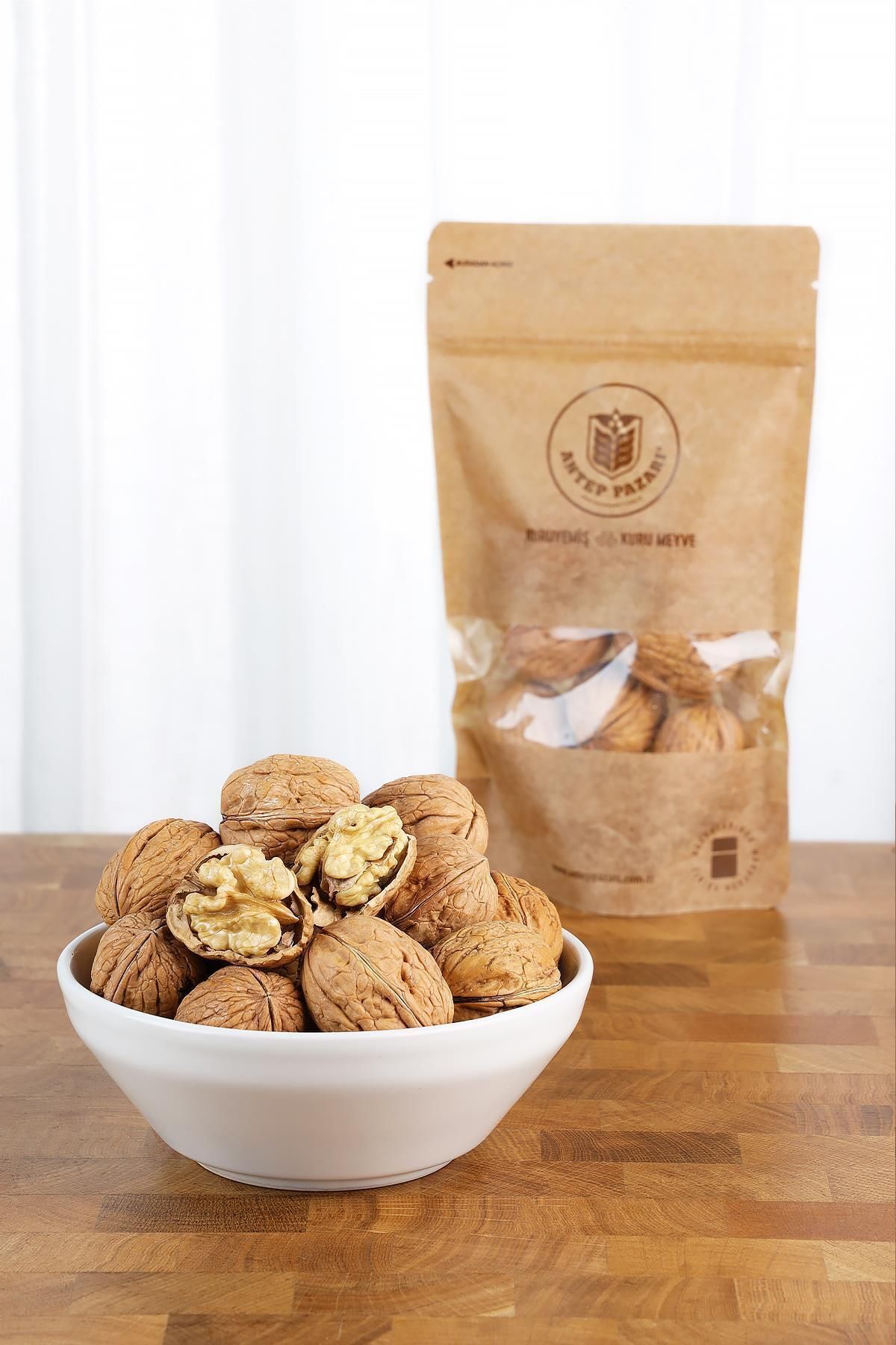 kırık ceviz kabuğu