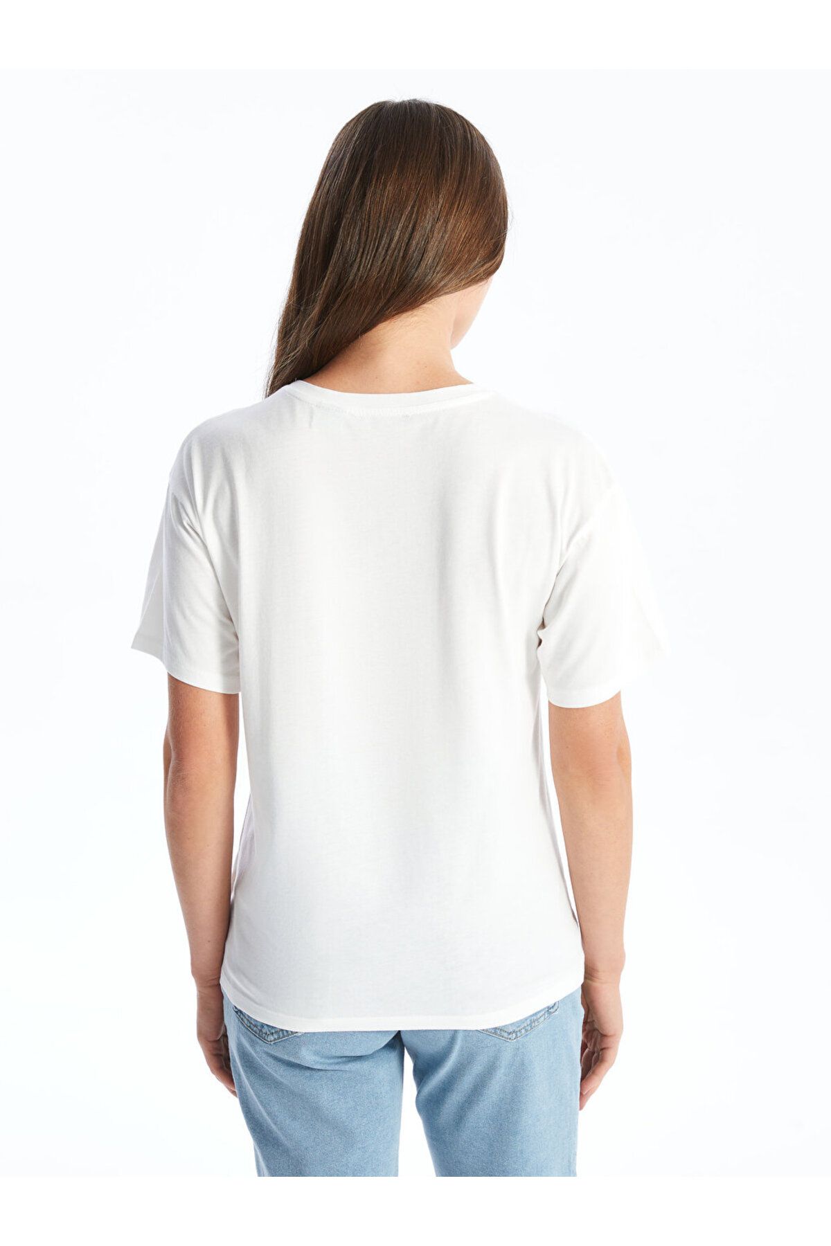 LC Waikiki-LCW Umstands-T-Shirt mit Daisy-Duck-Aufdruck – Rundhalsausschnitt, kurze Ärmel 5