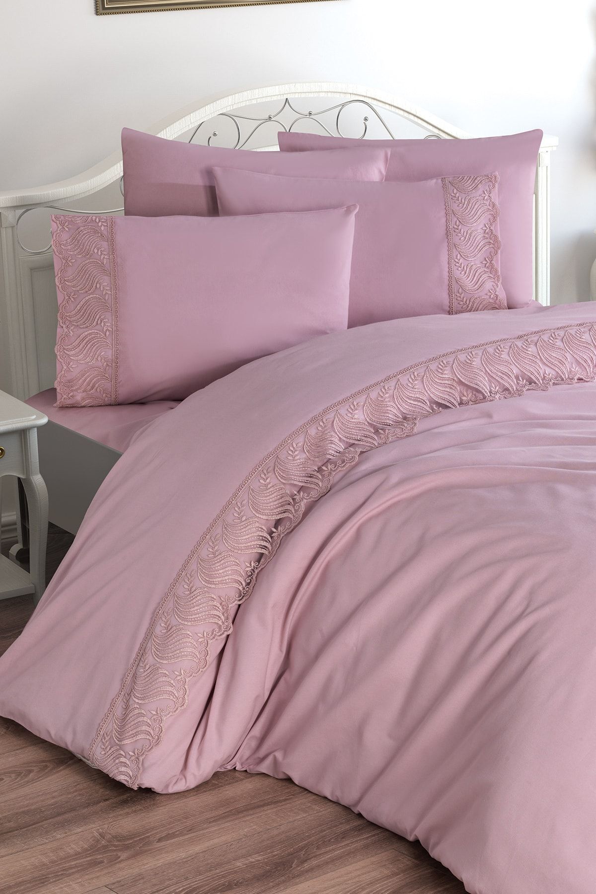French Lace Wave Dowry Duvet Cover Set Powder