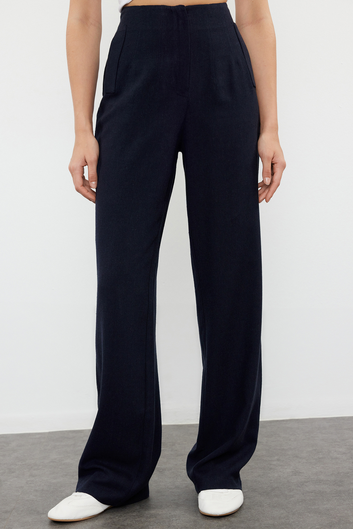 Trendyolmilla  Lacivert Keten GörünümlüWide Leg/Geniş Paça Yüksek Bel Dokuma Pantolon TWOSS24PL00169 - Görsel 4