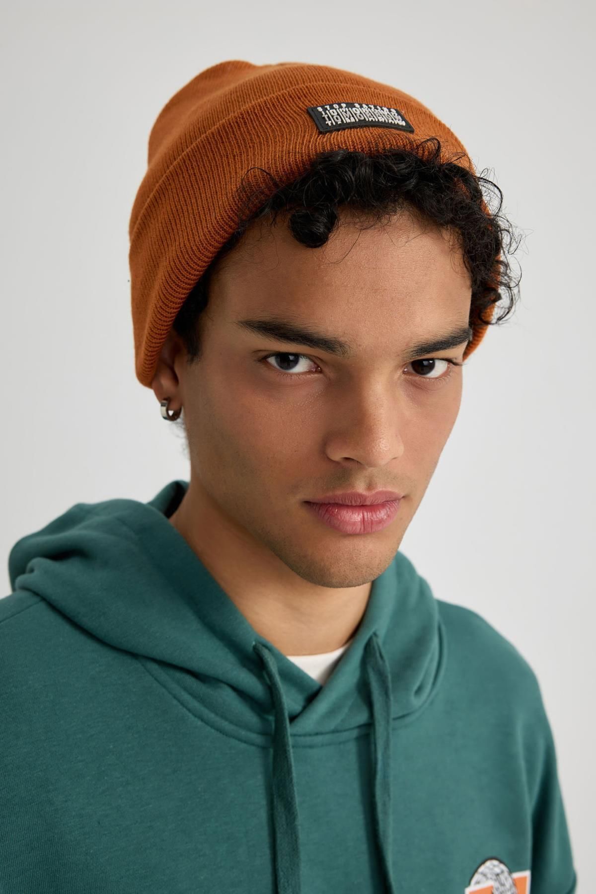 DeFacto-Pánský úpletový baret - Model A6607ax23wn 1