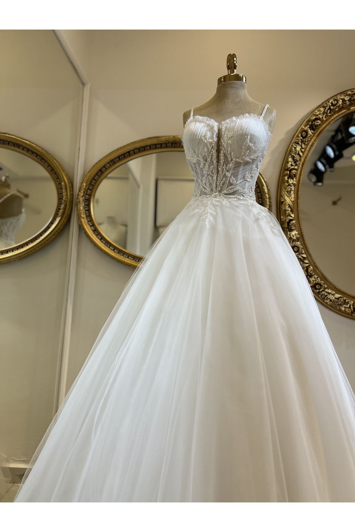 https://cdn.dsmcdn.com/ty1377/product/media/images/prod/QC/20240624/14/4c953f63-9b6b-3ac7-ab30-a46becae8cc9/1_org_zoom.jpg
