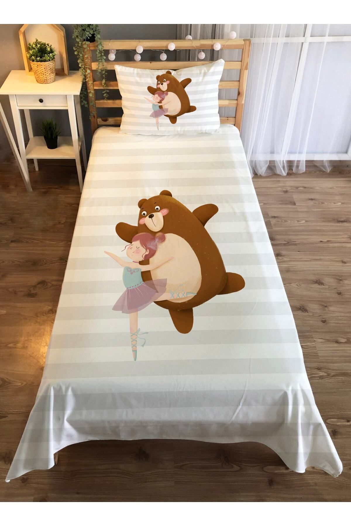 Evmila Cuvertură De Pat Din Catifea Cu Model Balerină Și Ursuleț - Albă - One Size