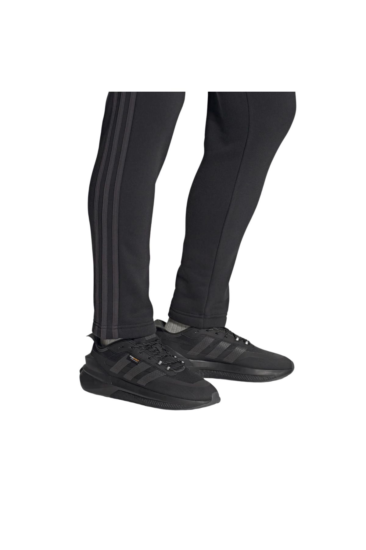 اسنیکر مشکی زنانه کفش ورزشی در فضای باز Avryn ig2372 adidas