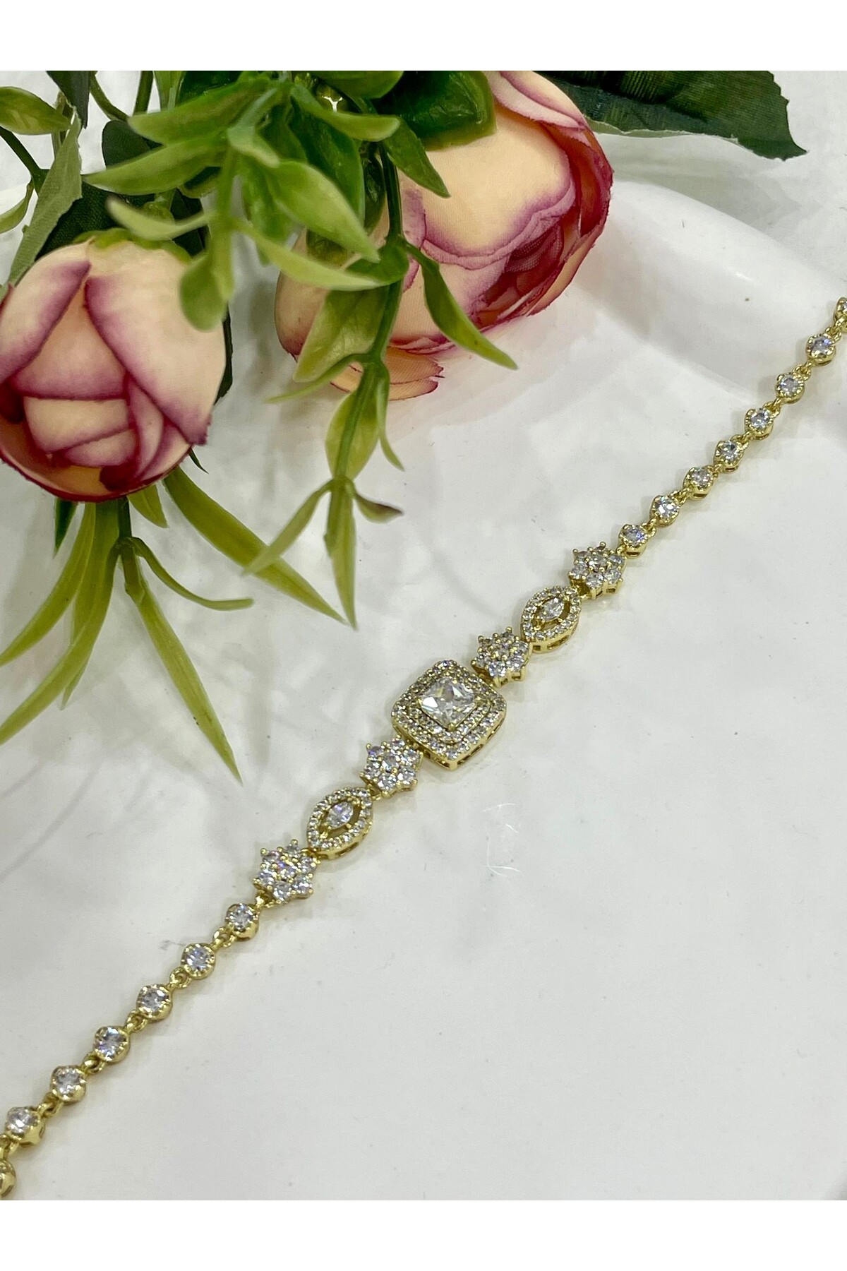 Kare Taşlı Vip Seri Zirkon Taşlı Bileklik (14K Gold/17+2cm) 4