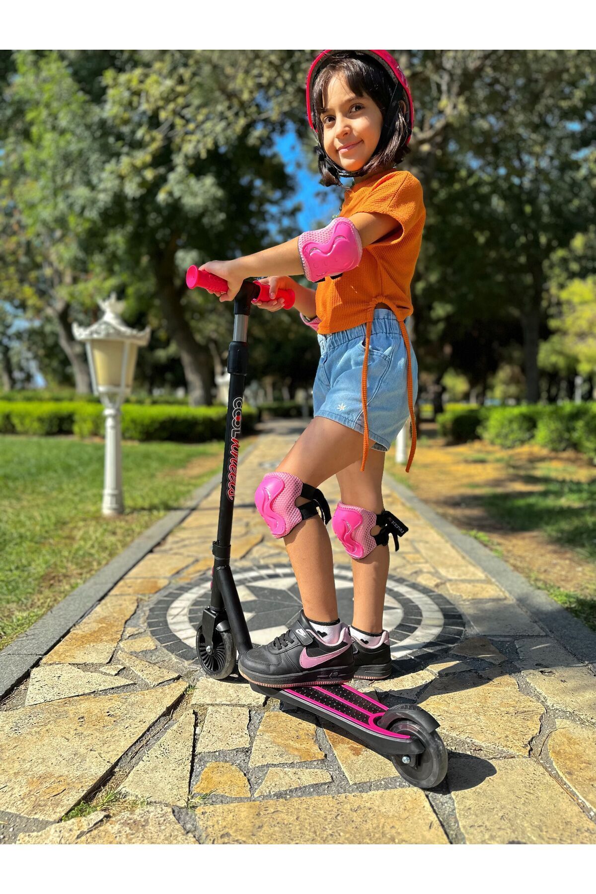اسکوتر کودکان صورتی مردانه و زنانه Wheeels Cool 2 ساله ترمز چرخ قابل تنظیم اندازه LED Furkan Toys