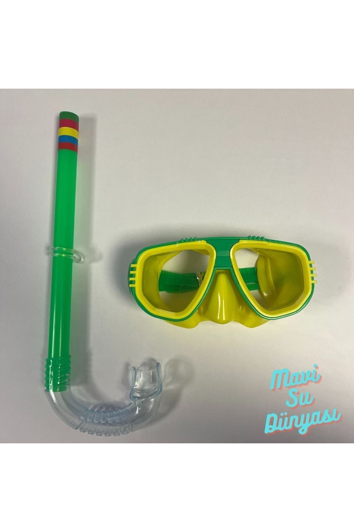 Children's Snorkel Set Green Color Sea and Pool Mask Set for 3 to 7 Years