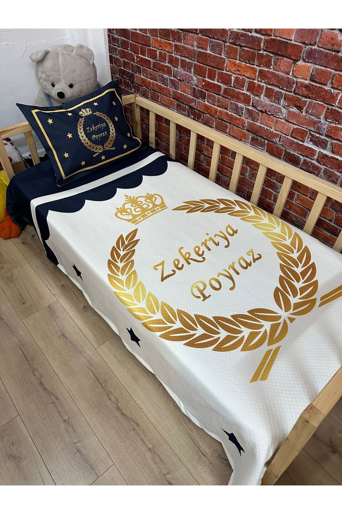 EVSEHOMES EVSHOMES İSİMLİ KRAL TAÇ MODEL DİJİTAL BASKI KAPİTONE PİKE TAKIMI fotoğrafı 2 (önizleme)