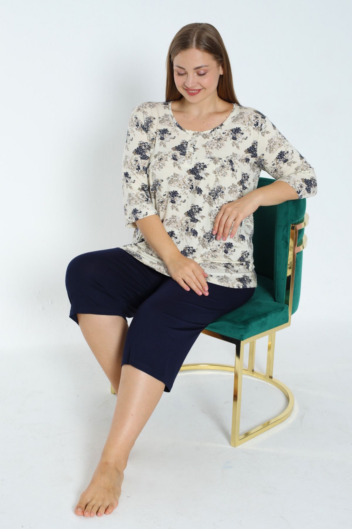 Lagertha by İntensive-Plus Size Flexible Viscose Nightgown and Shorts Set - Three Quarter Sleeves and Buttons 3