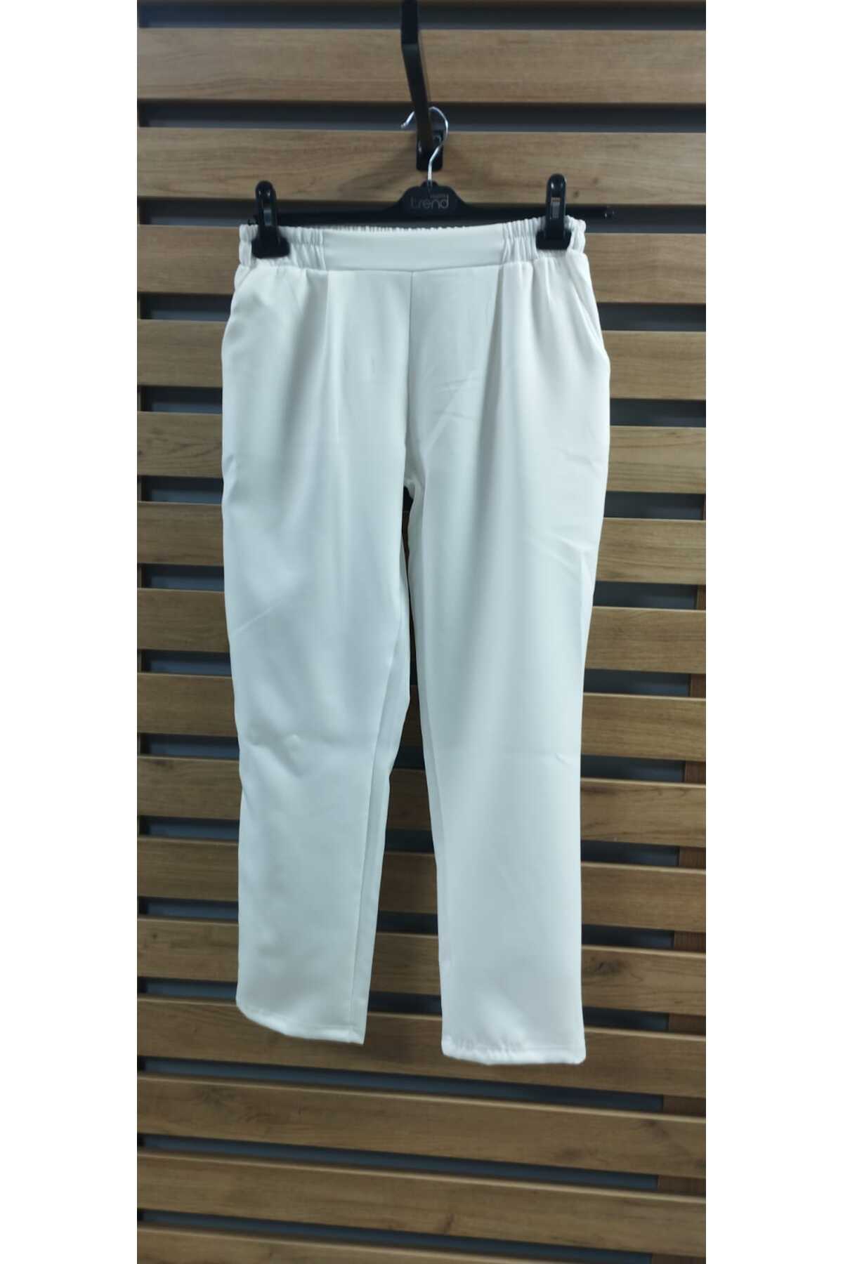 شلوار پارچه‌ای راسته با کمر کشی سفید آرمین Armine