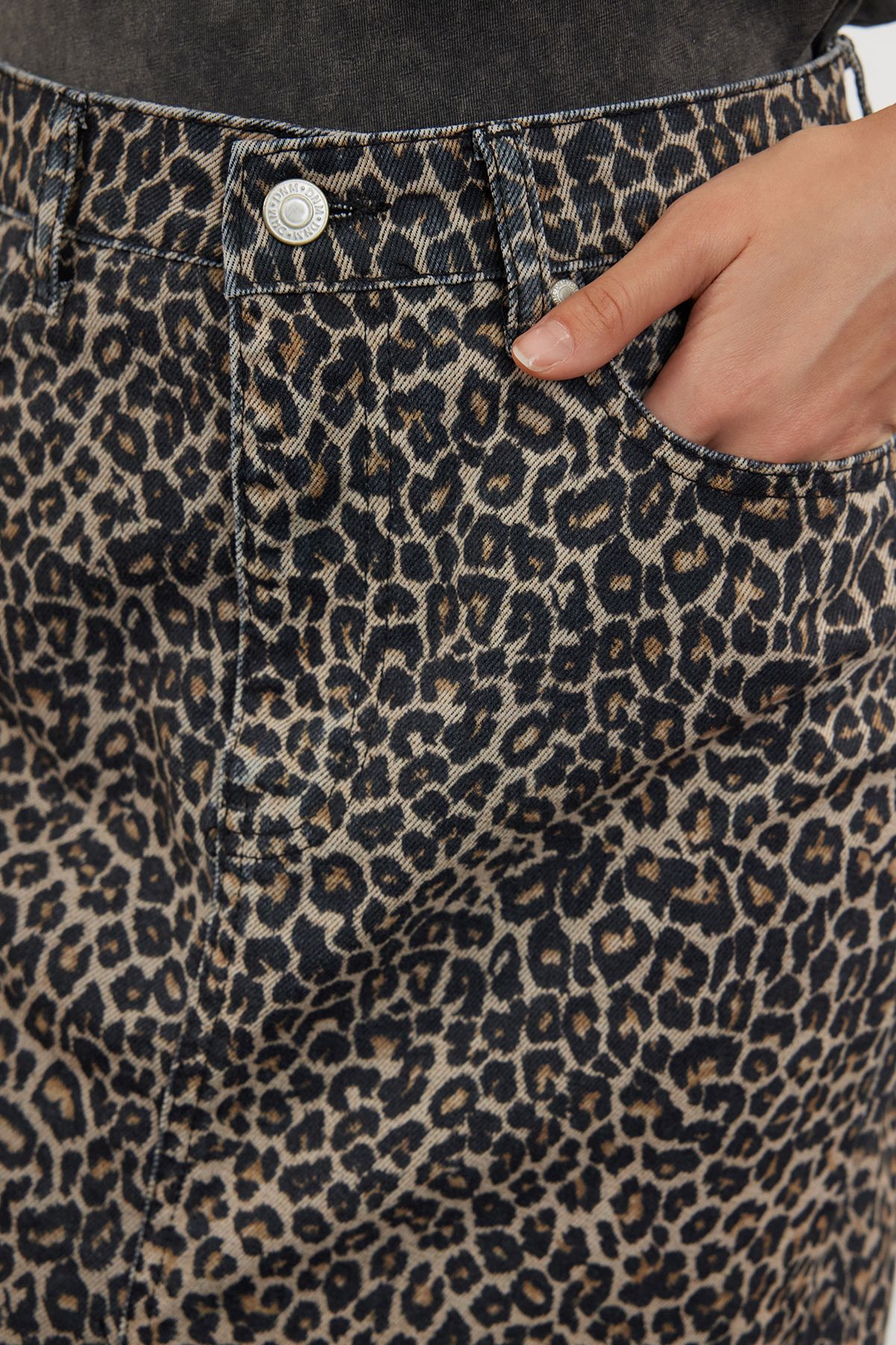Trendyol Collection-Vícebarevná hnědá midi džínová sukně s leopardím vzorem Twoaw25Et00009 4