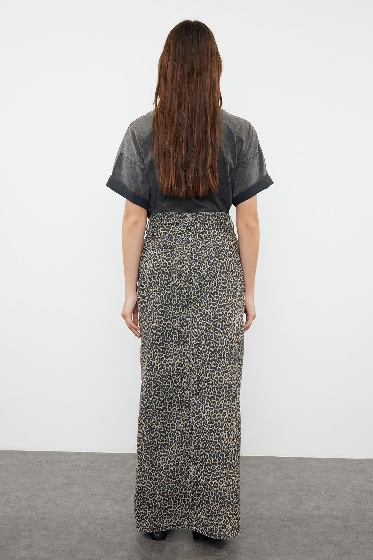 Trendyol Collection-Vícebarevná hnědá midi džínová sukně s leopardím vzorem Twoaw25Et00009 5
