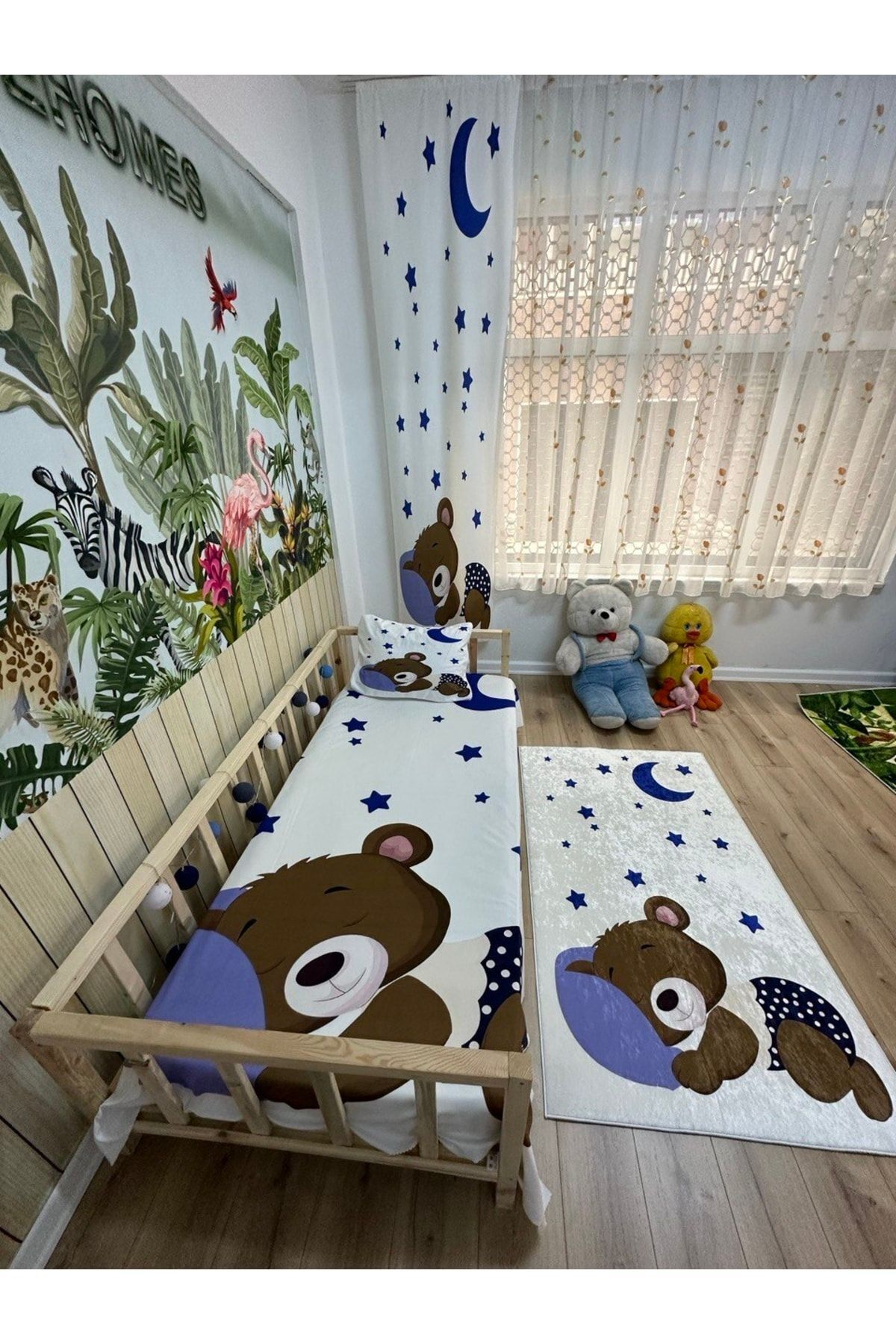 EVSEHOMES Yastıkta Oturan Ayıcık Erkek Odası Takım (fon Perde- Yatak Örtüsü Ve Yastık - Halı fotoğrafı 7 (önizleme)