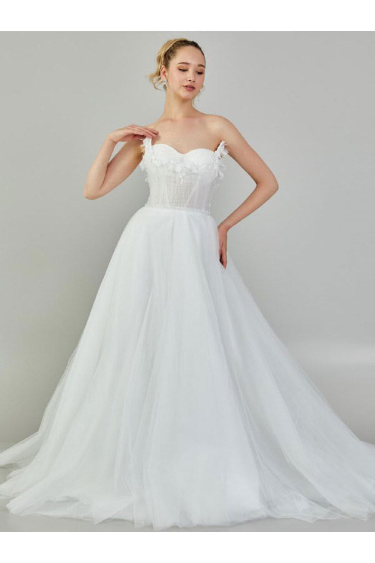 Helen model wedding dress