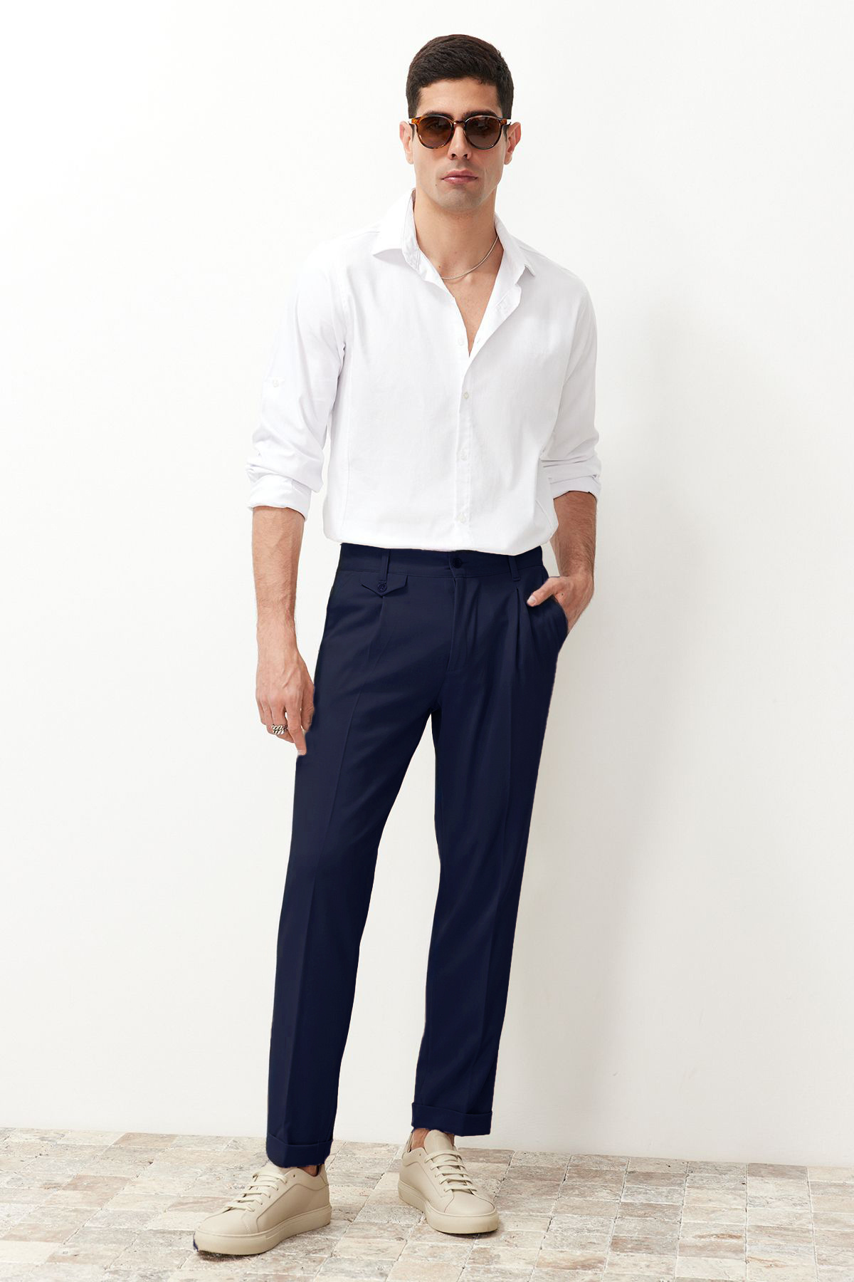  Trendyolmilla Man Lacivert ?talyan Kesim Pileli Klasik Duble Paça Kuma? Pantolon